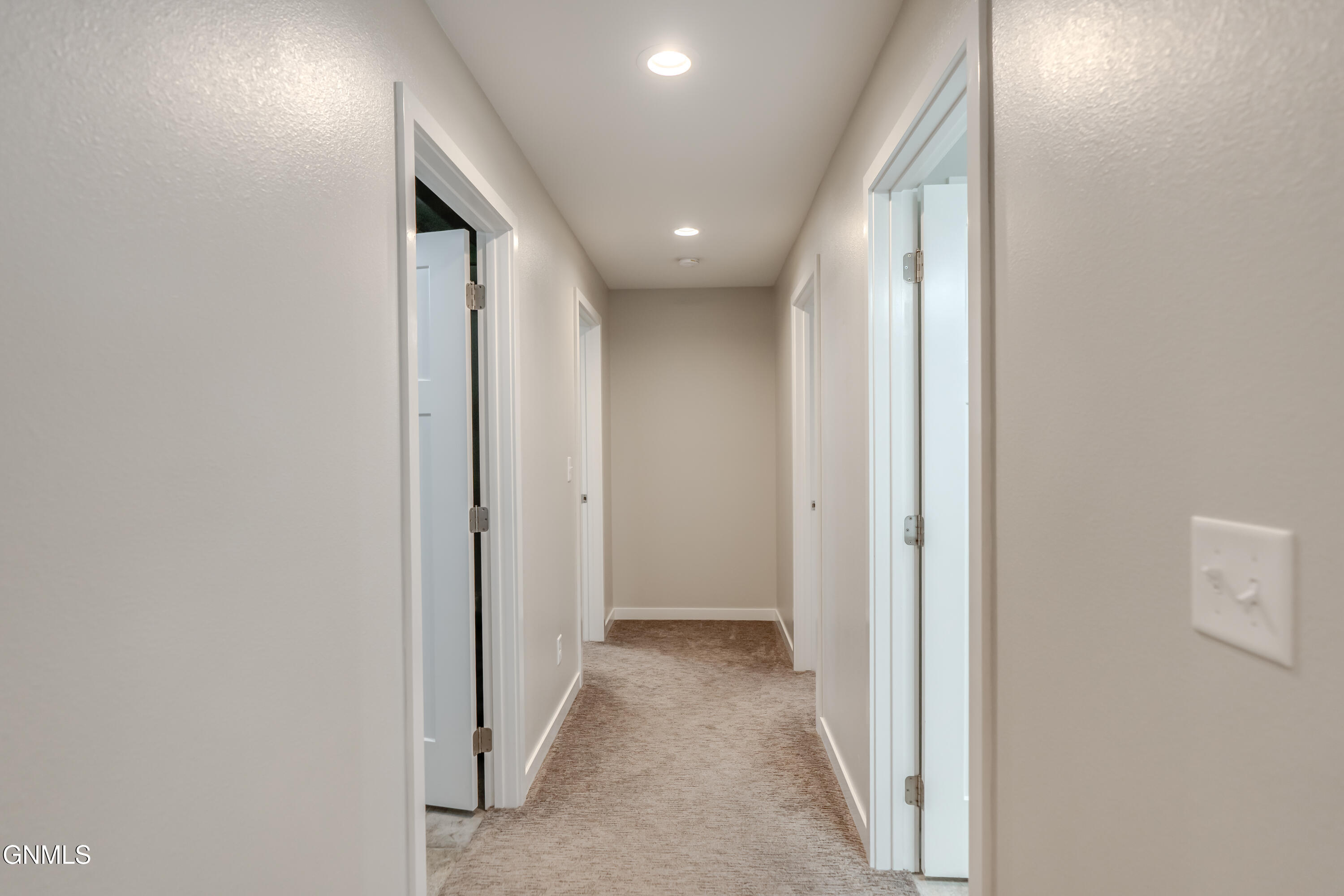 property viewer photo 54