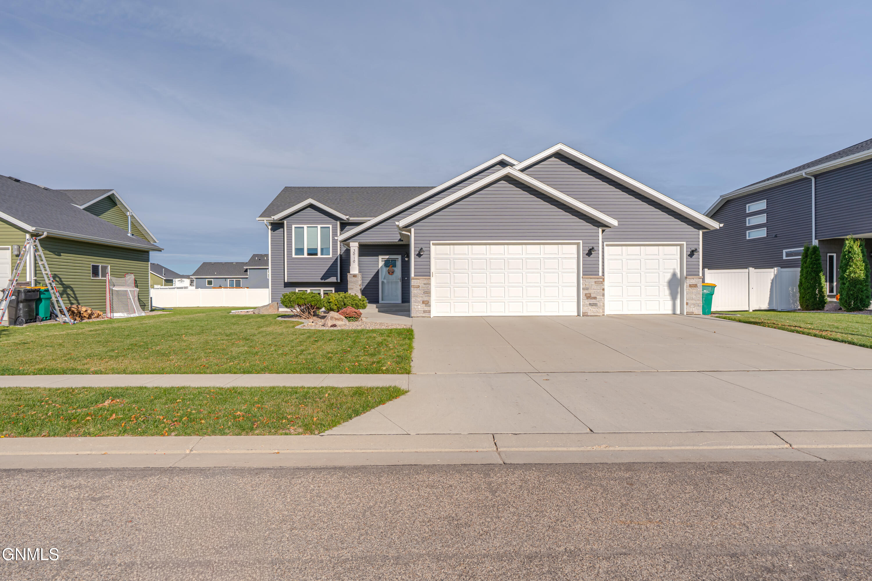 property viewer photo 71