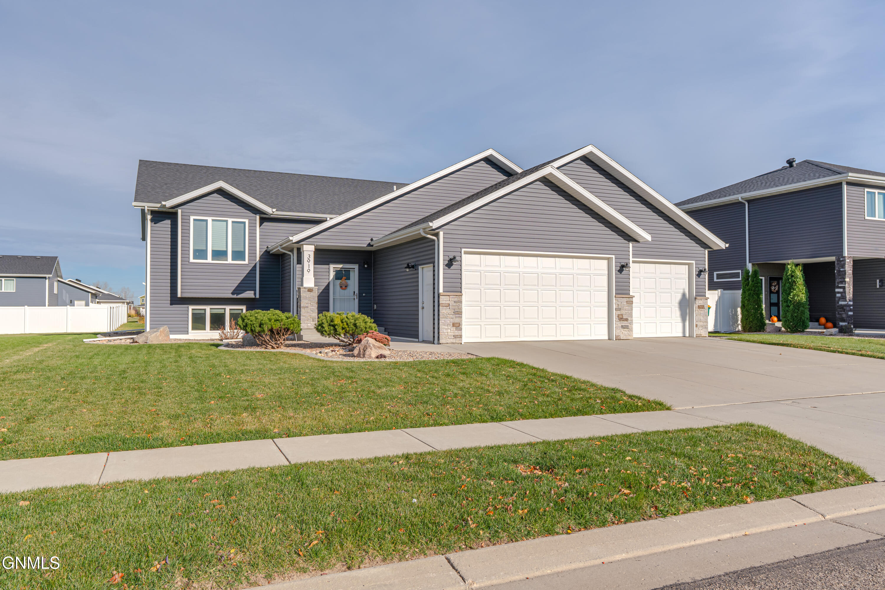 property viewer photo 72