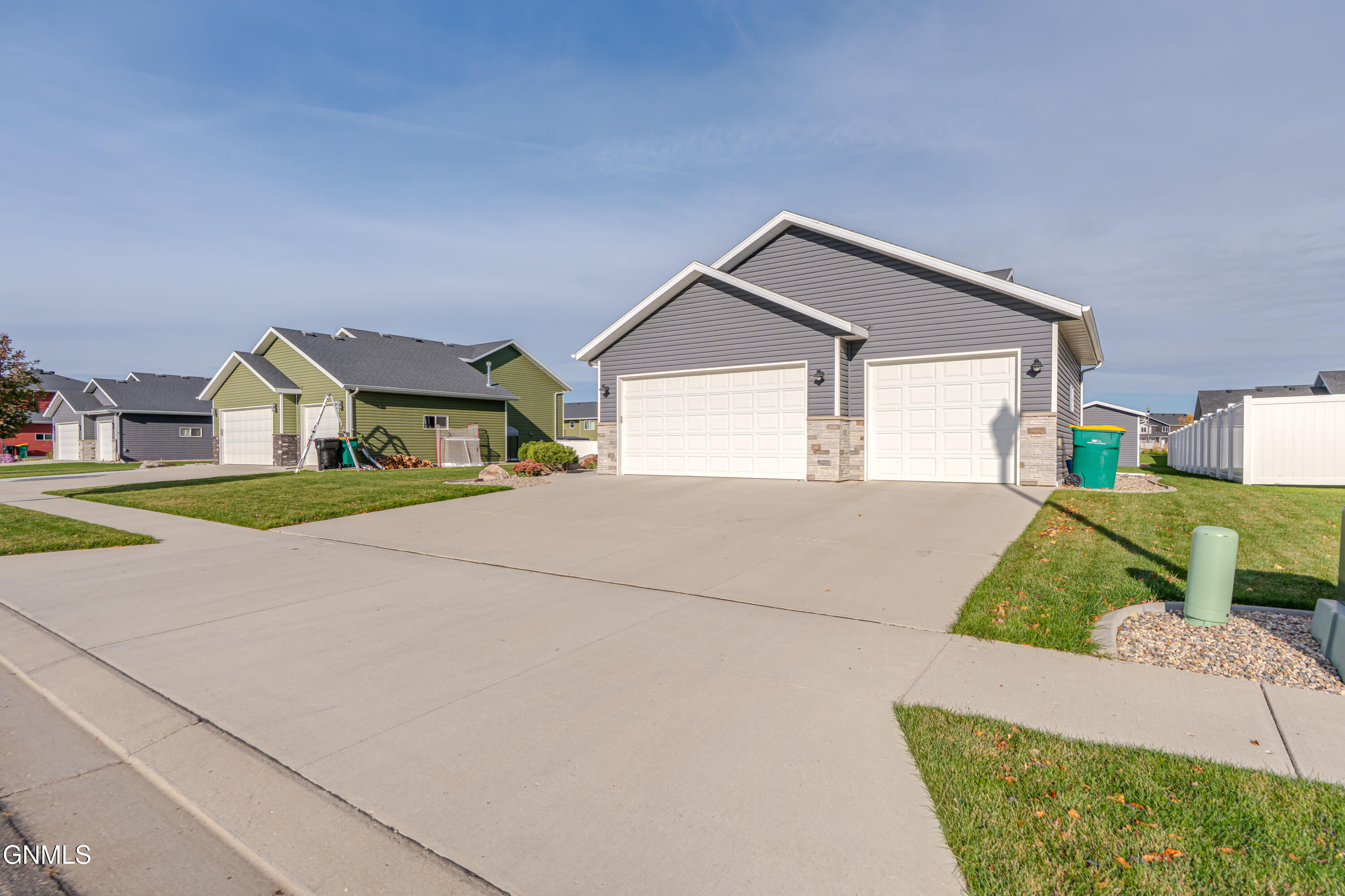 property viewer photo 73
