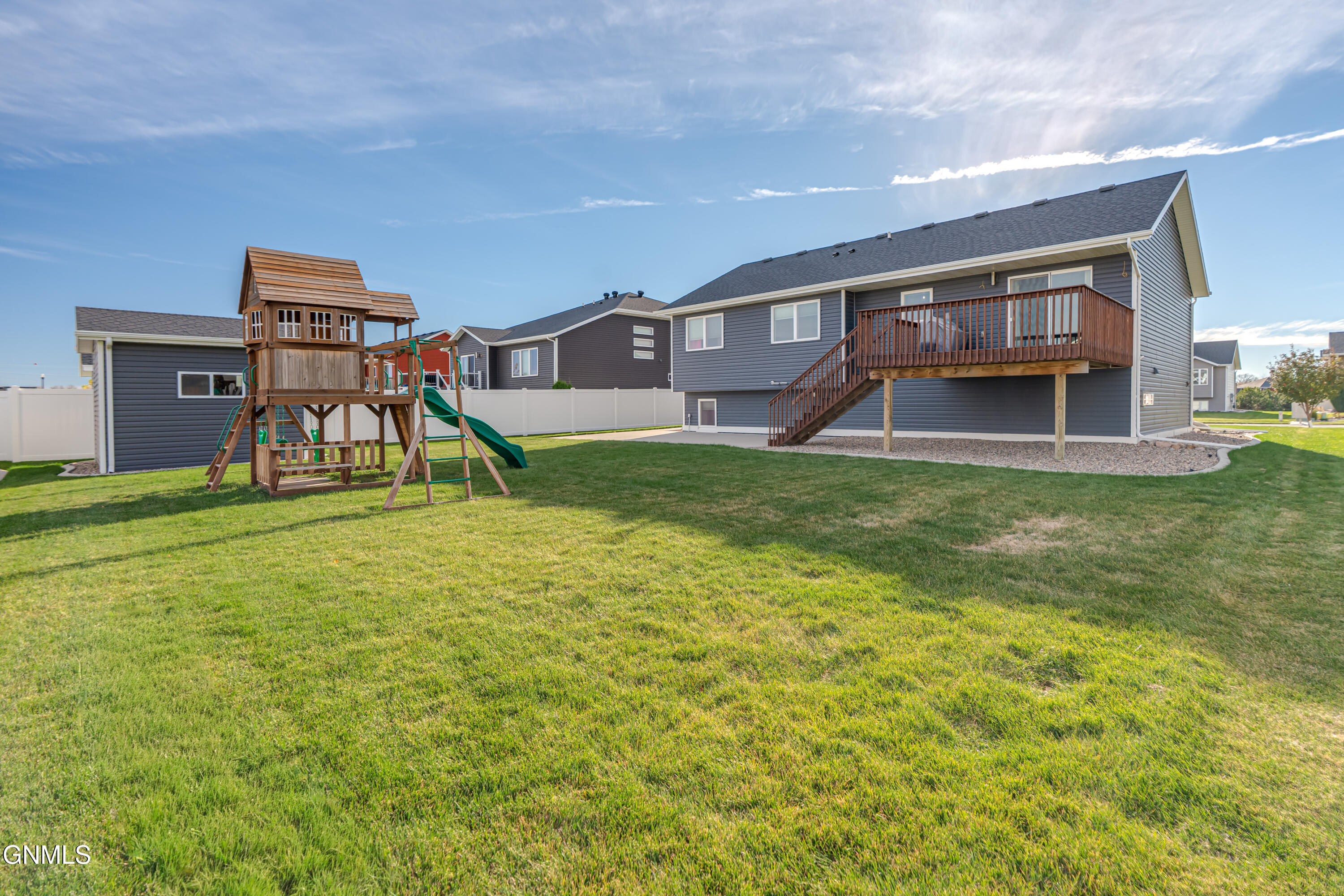 property viewer photo 75