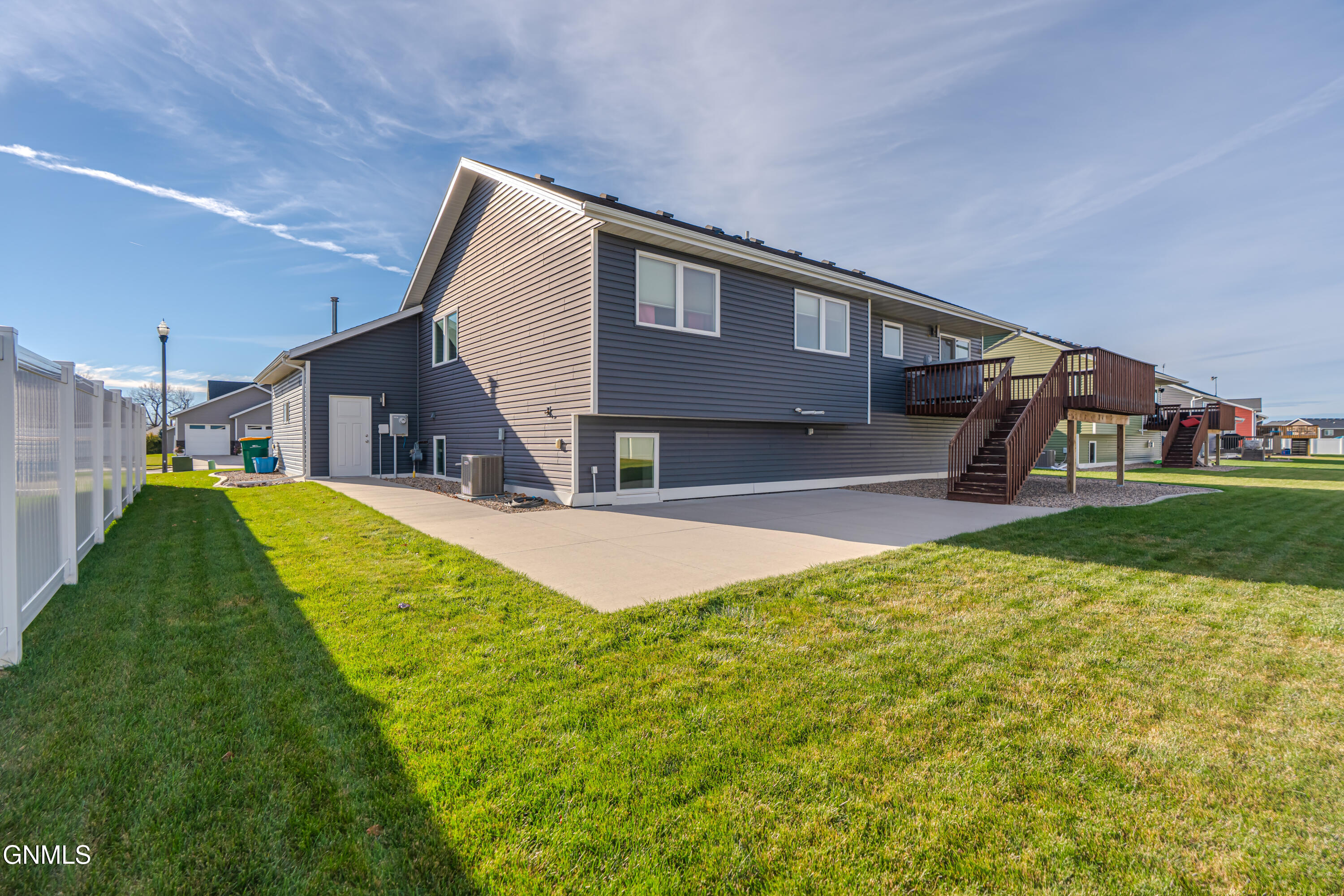 property viewer photo 79