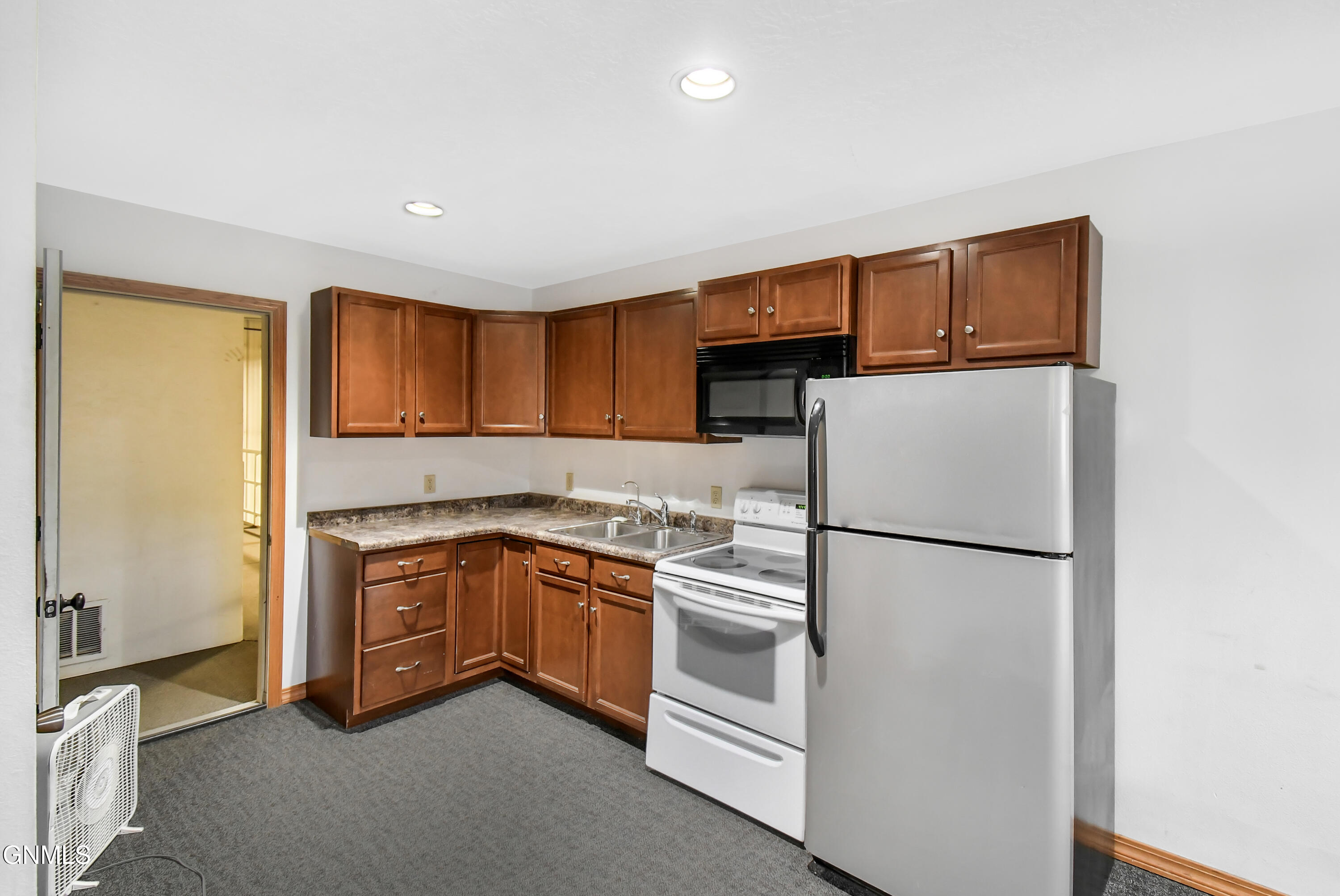 property viewer photo 11