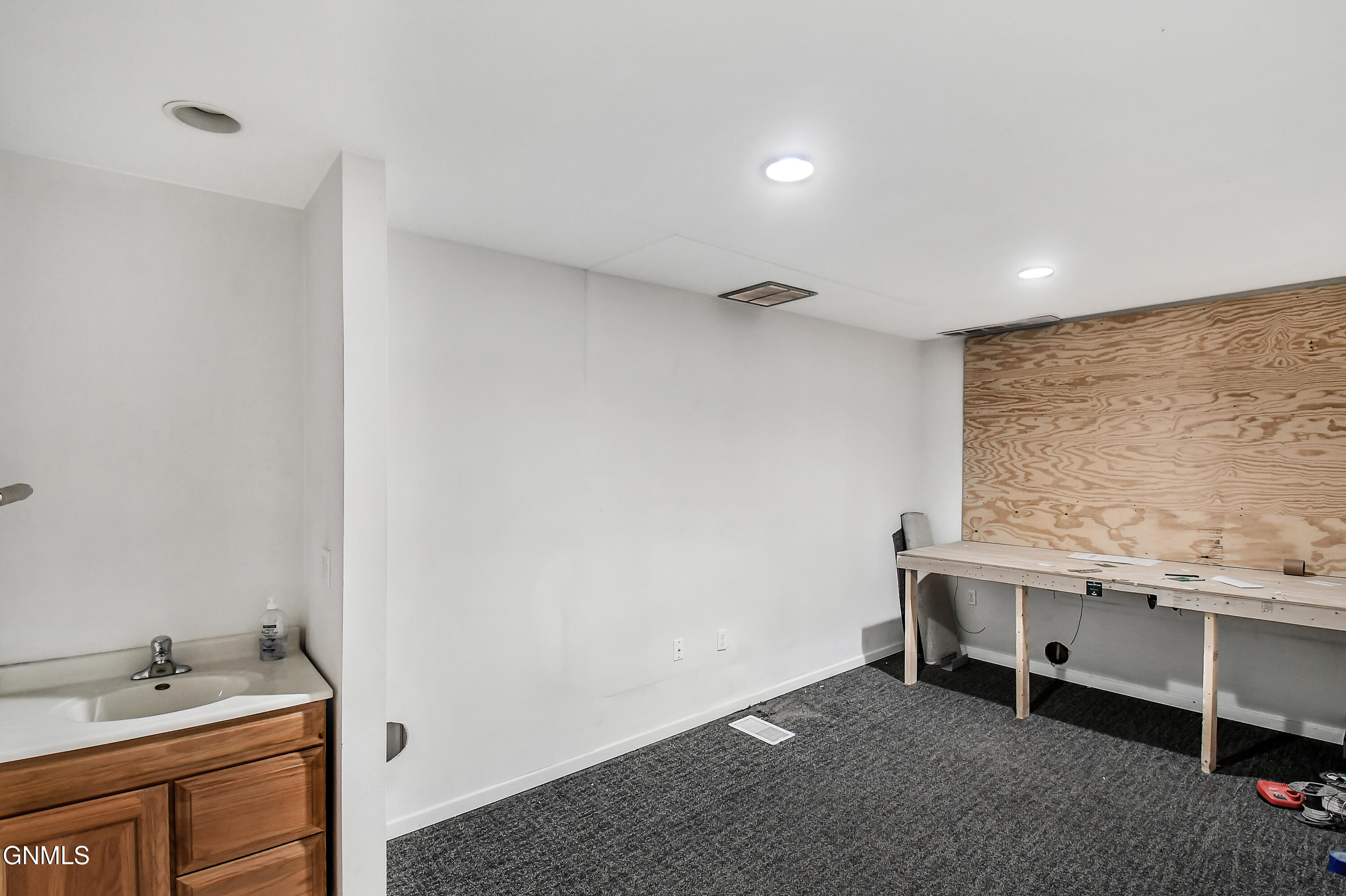 property viewer photo 14