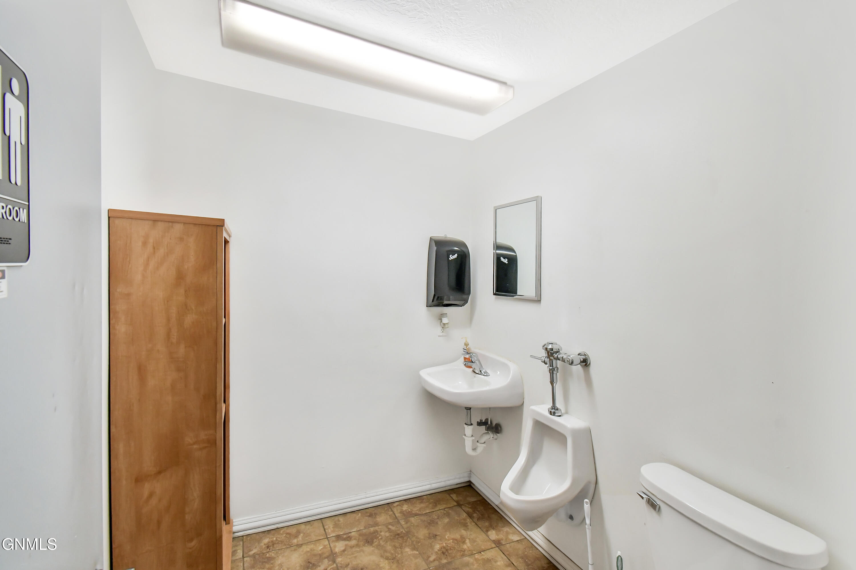 property viewer photo 8