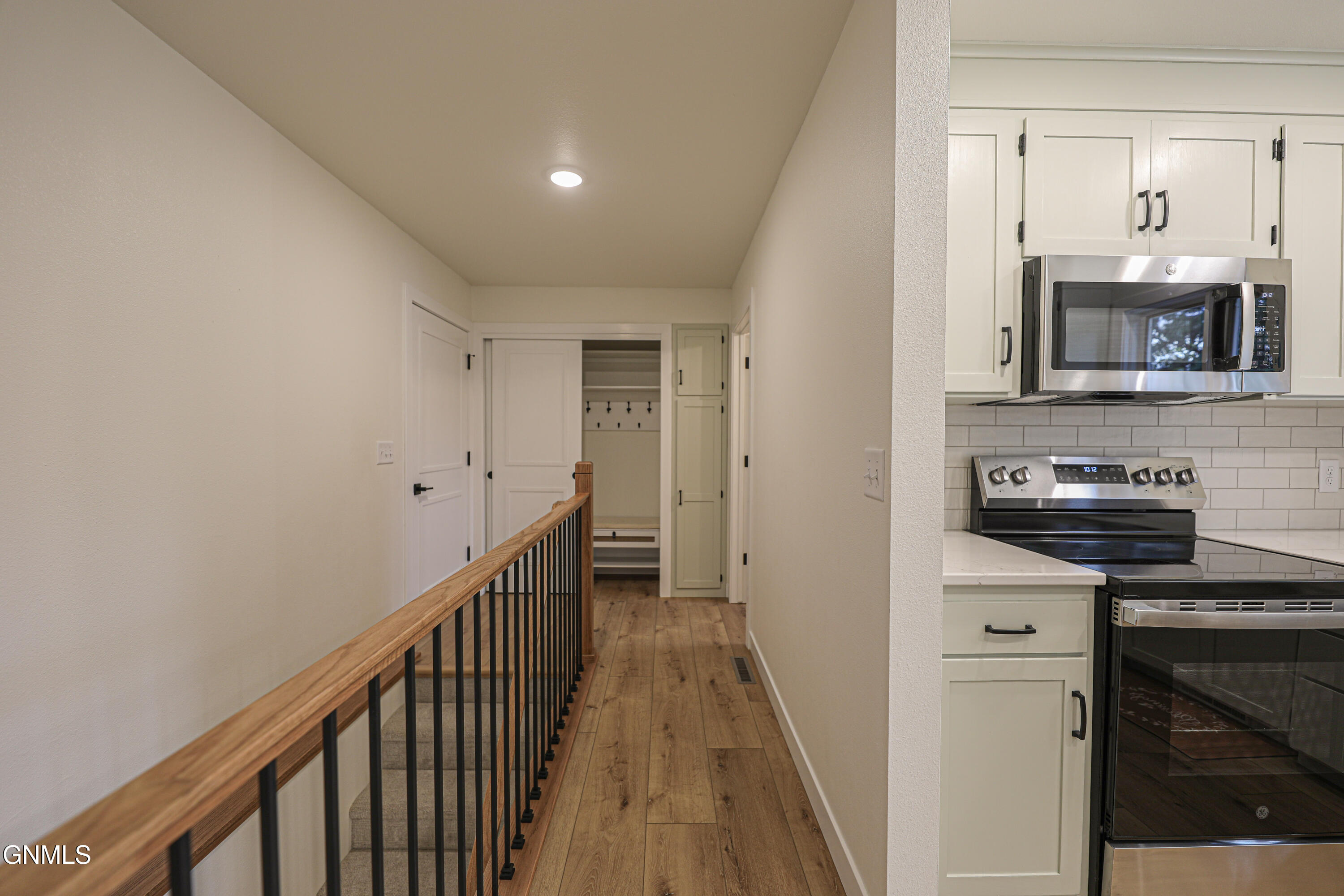 property viewer photo 10