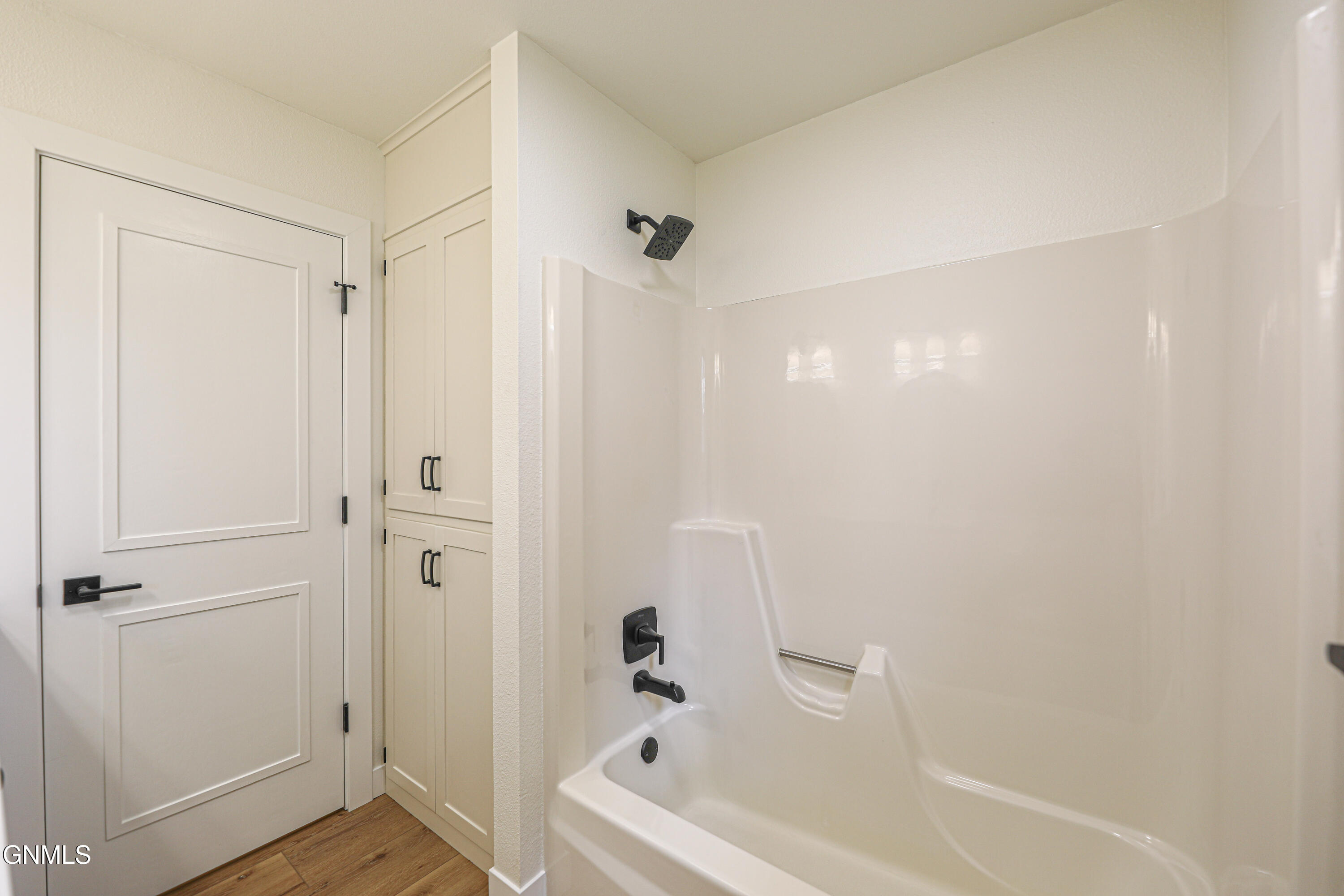 property viewer photo 28