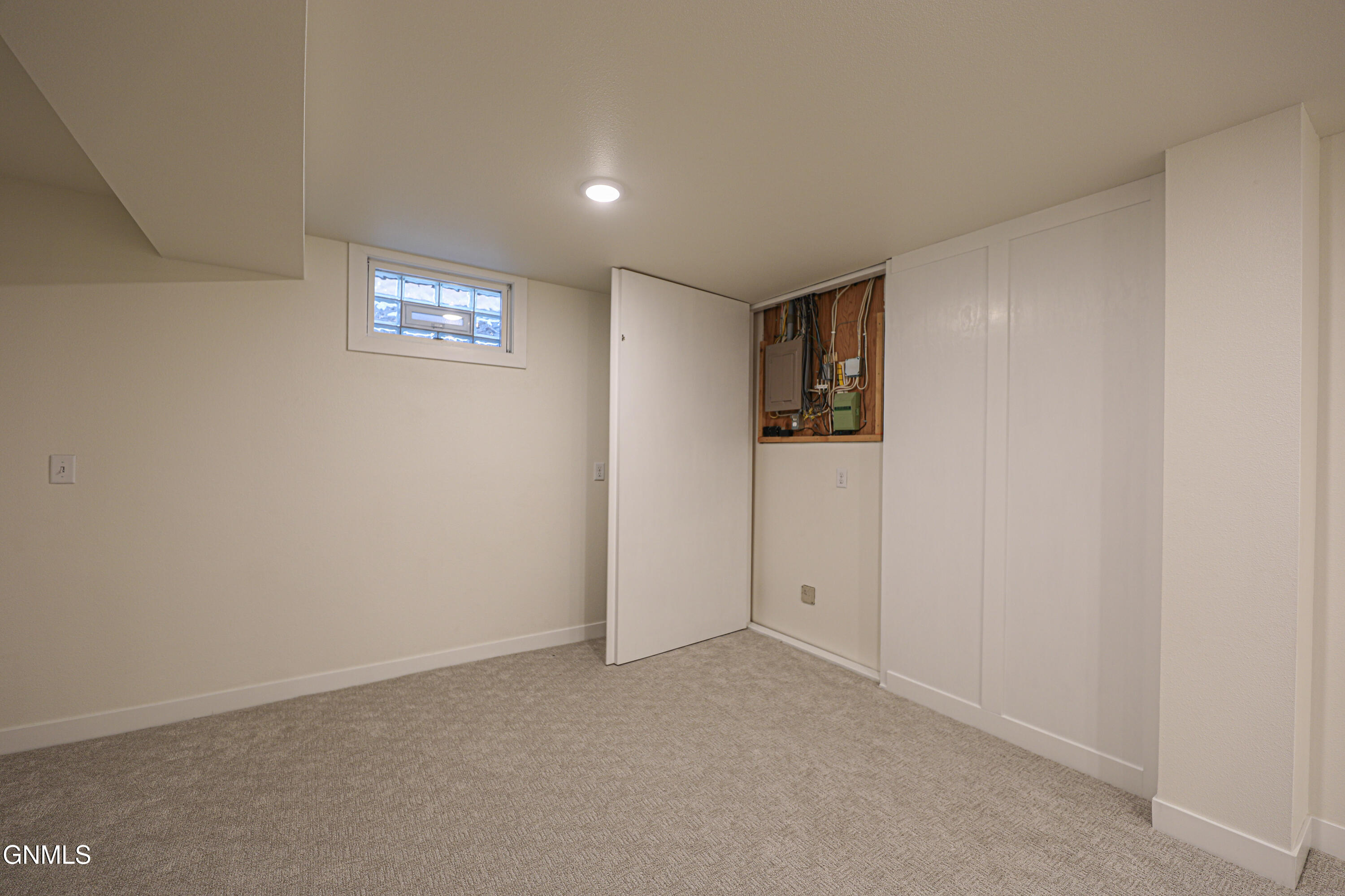 property viewer photo 51