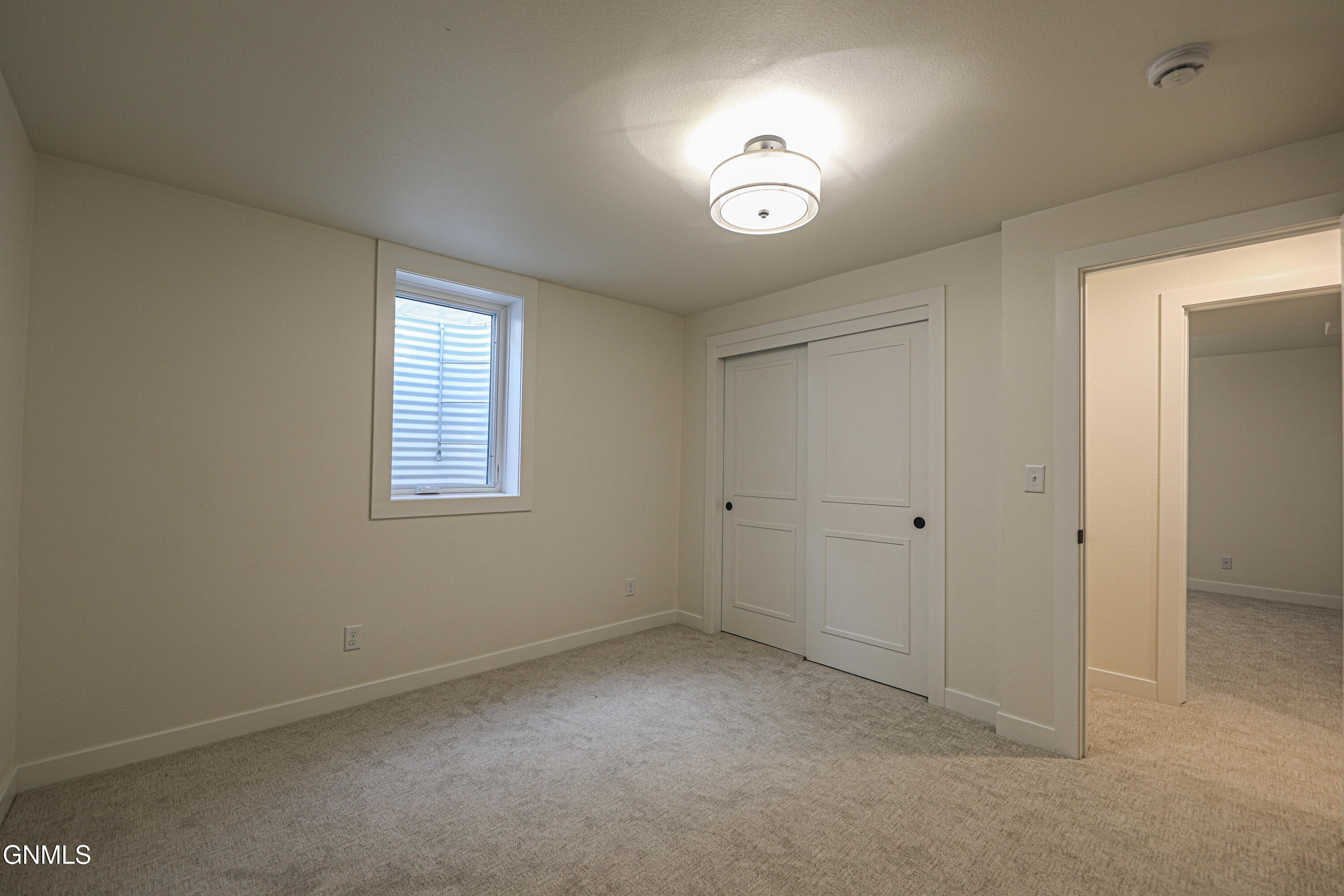 property viewer photo 53