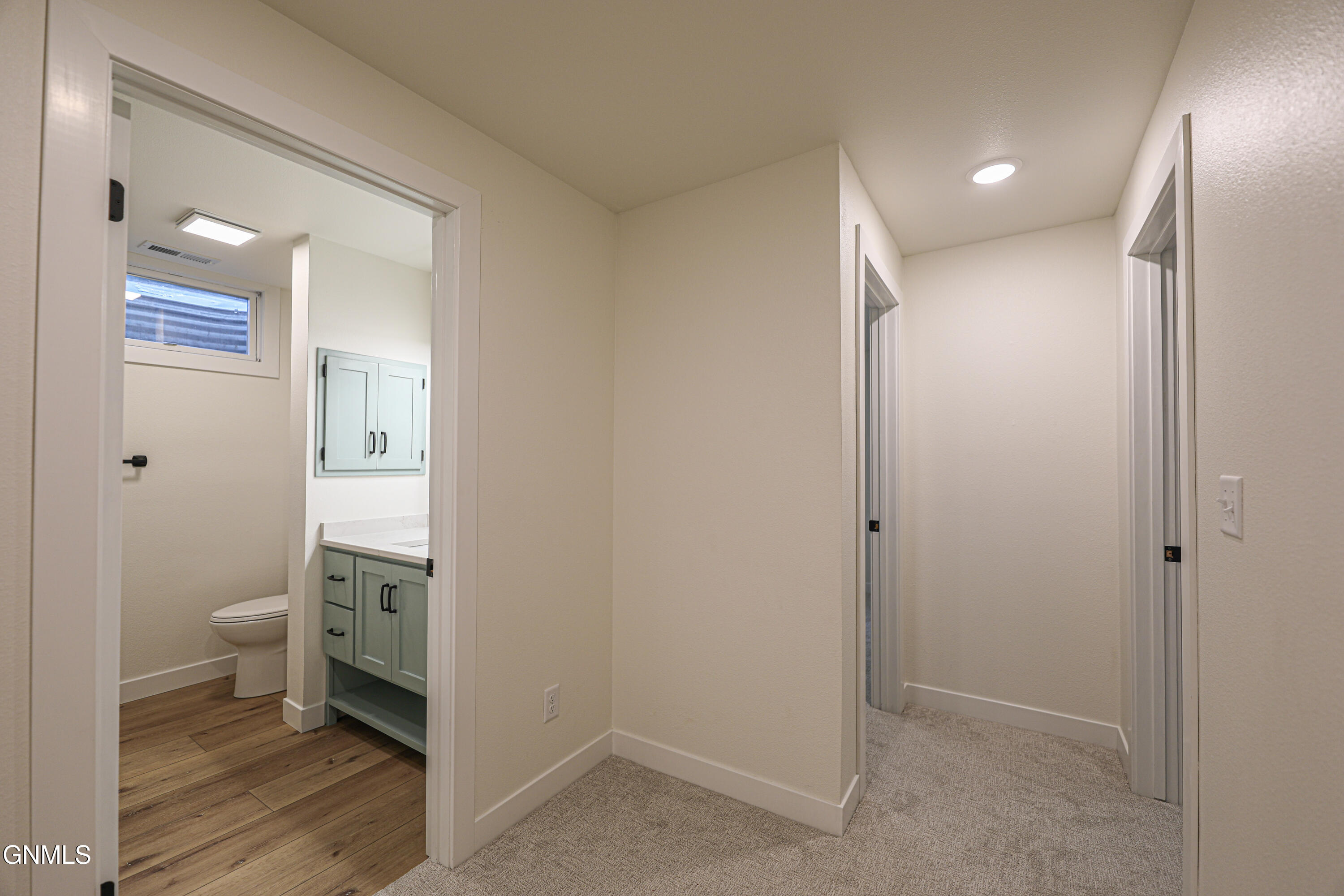 property viewer photo 58