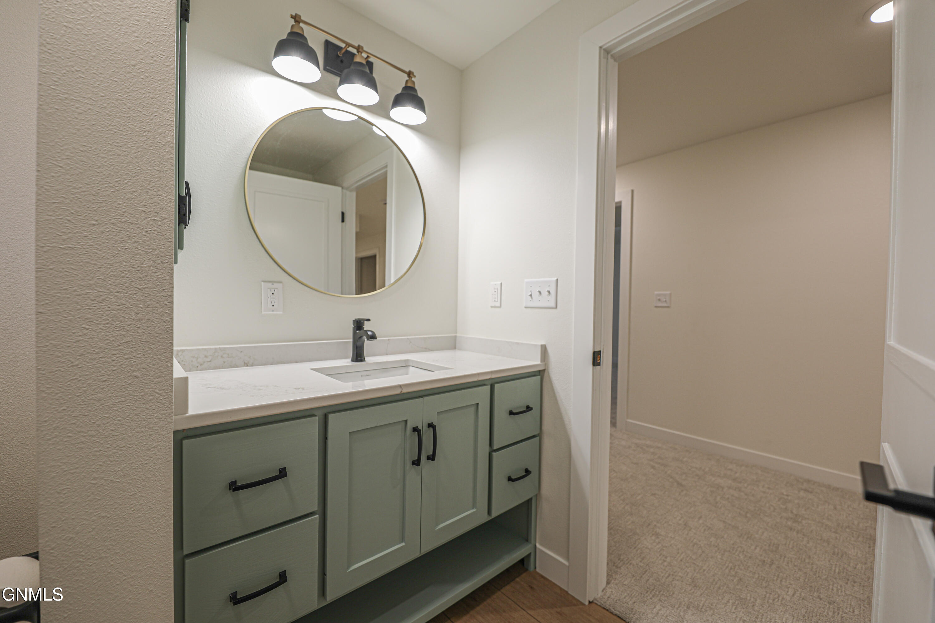 property viewer photo 62