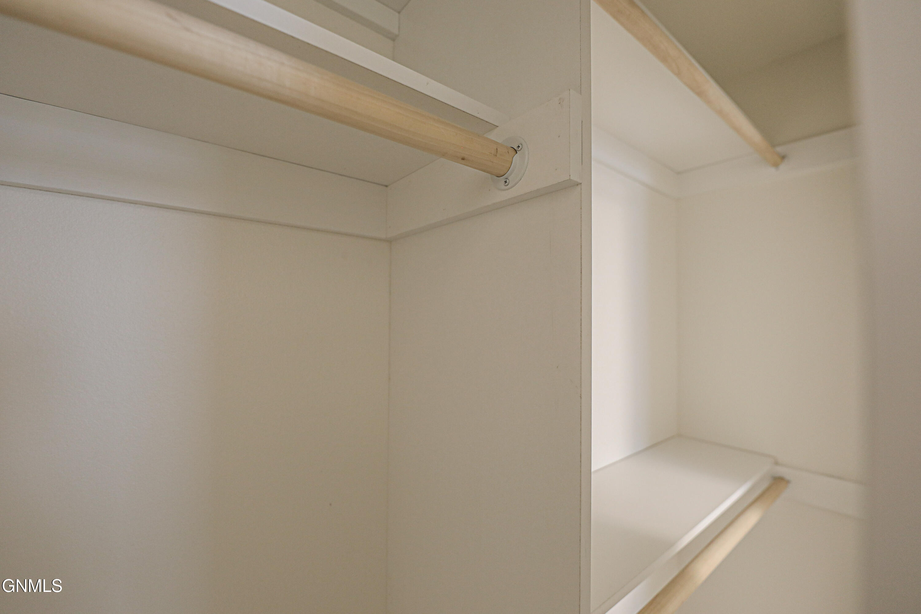 property viewer photo 67