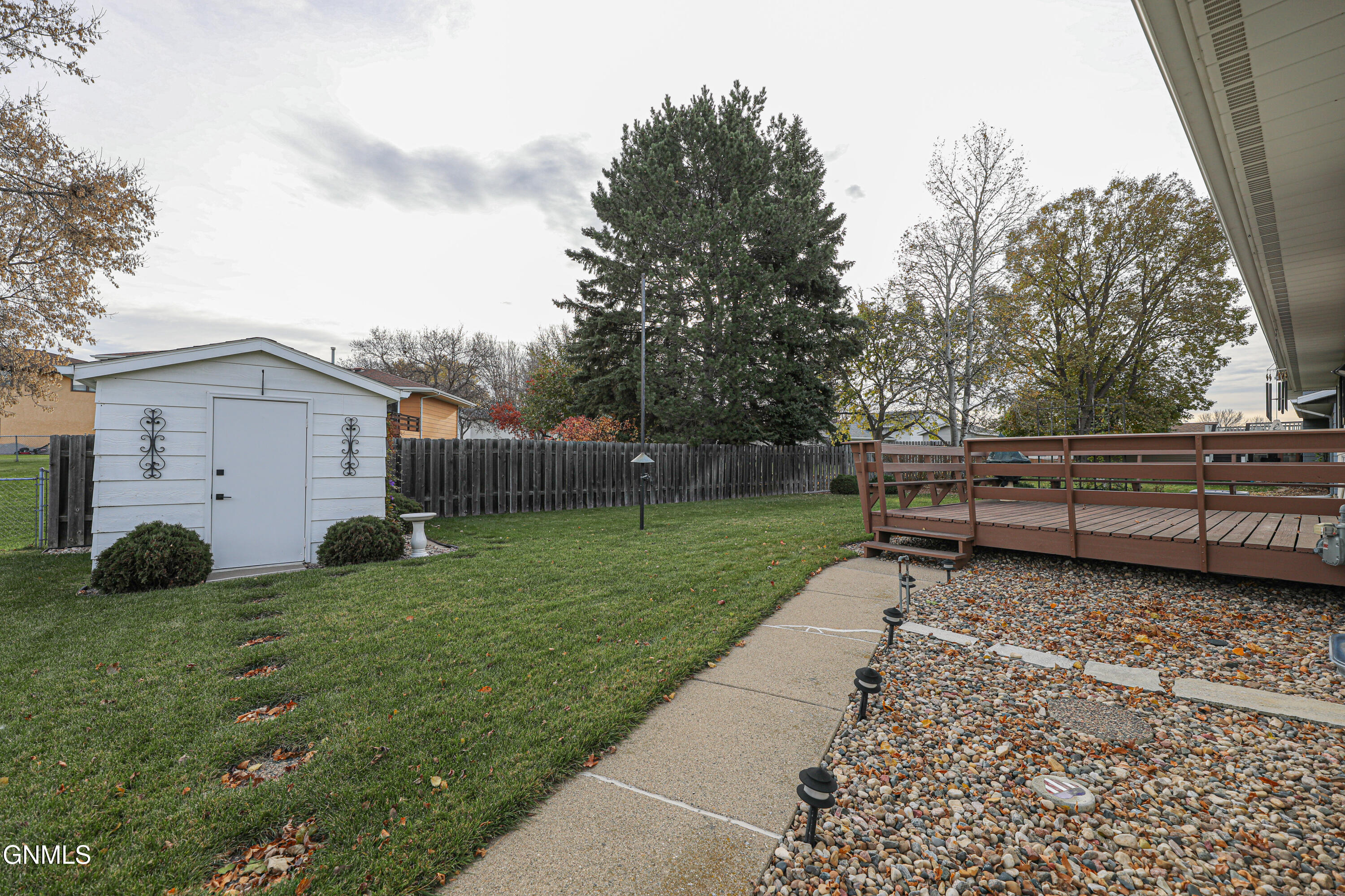 property viewer photo 76