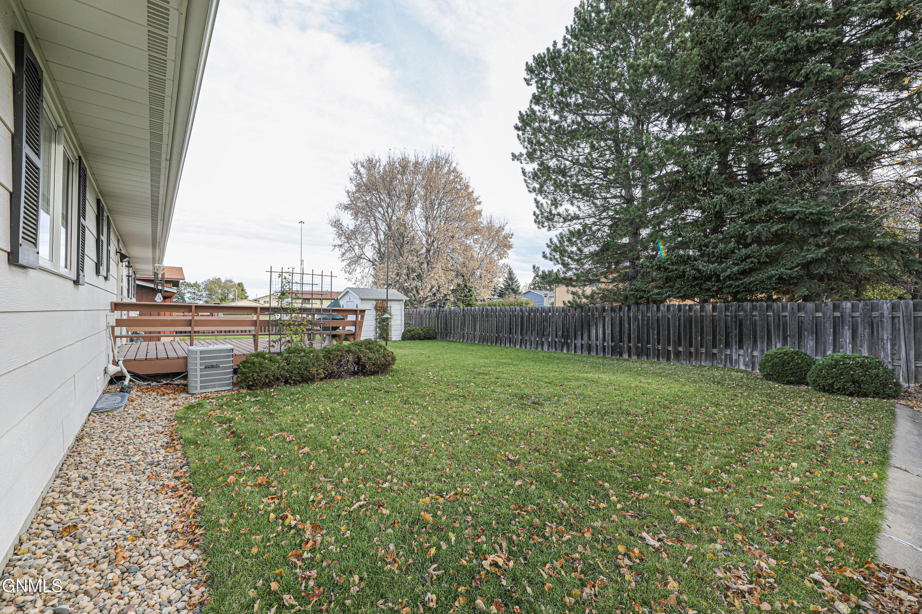 property viewer photo 77