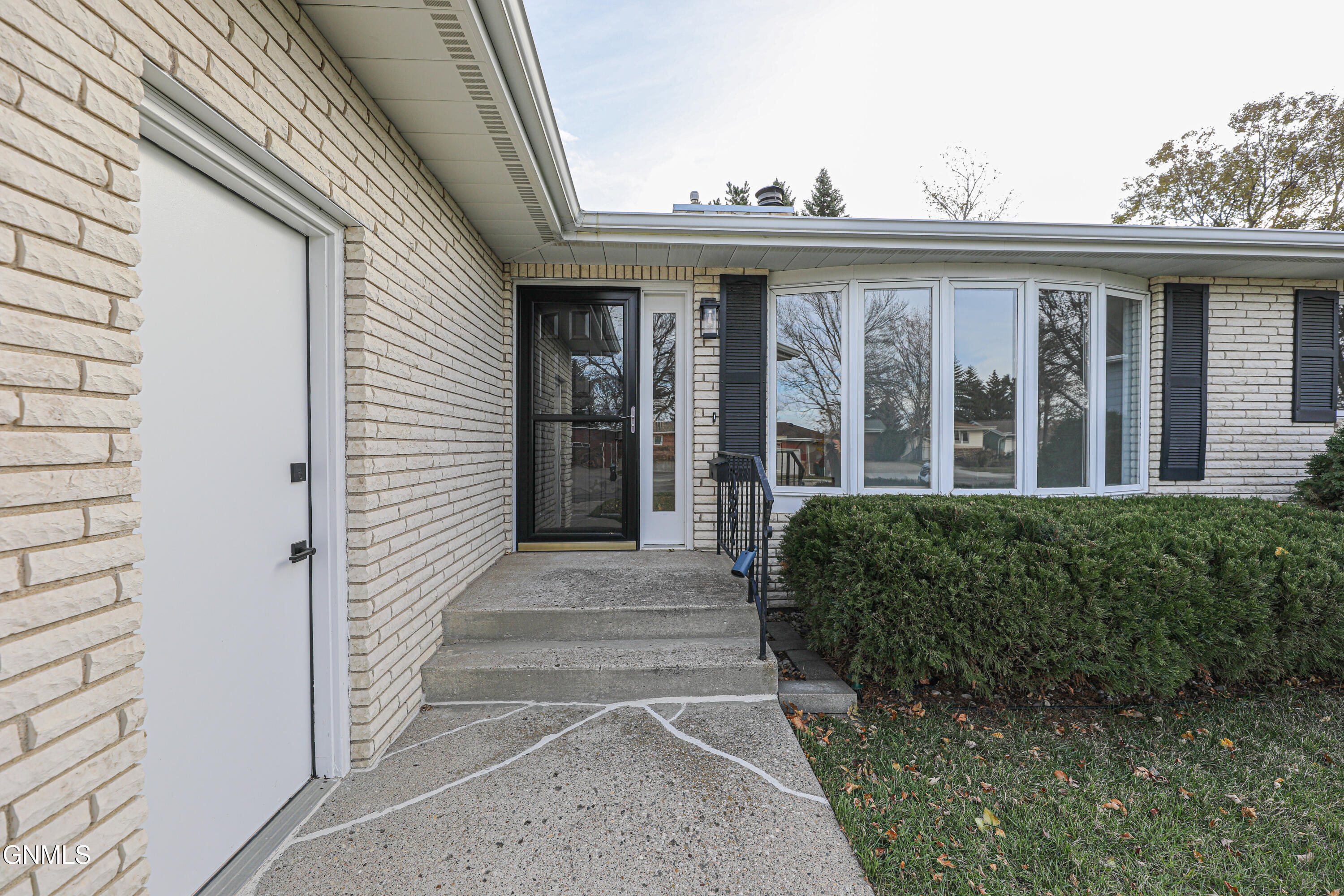 property viewer photo 81