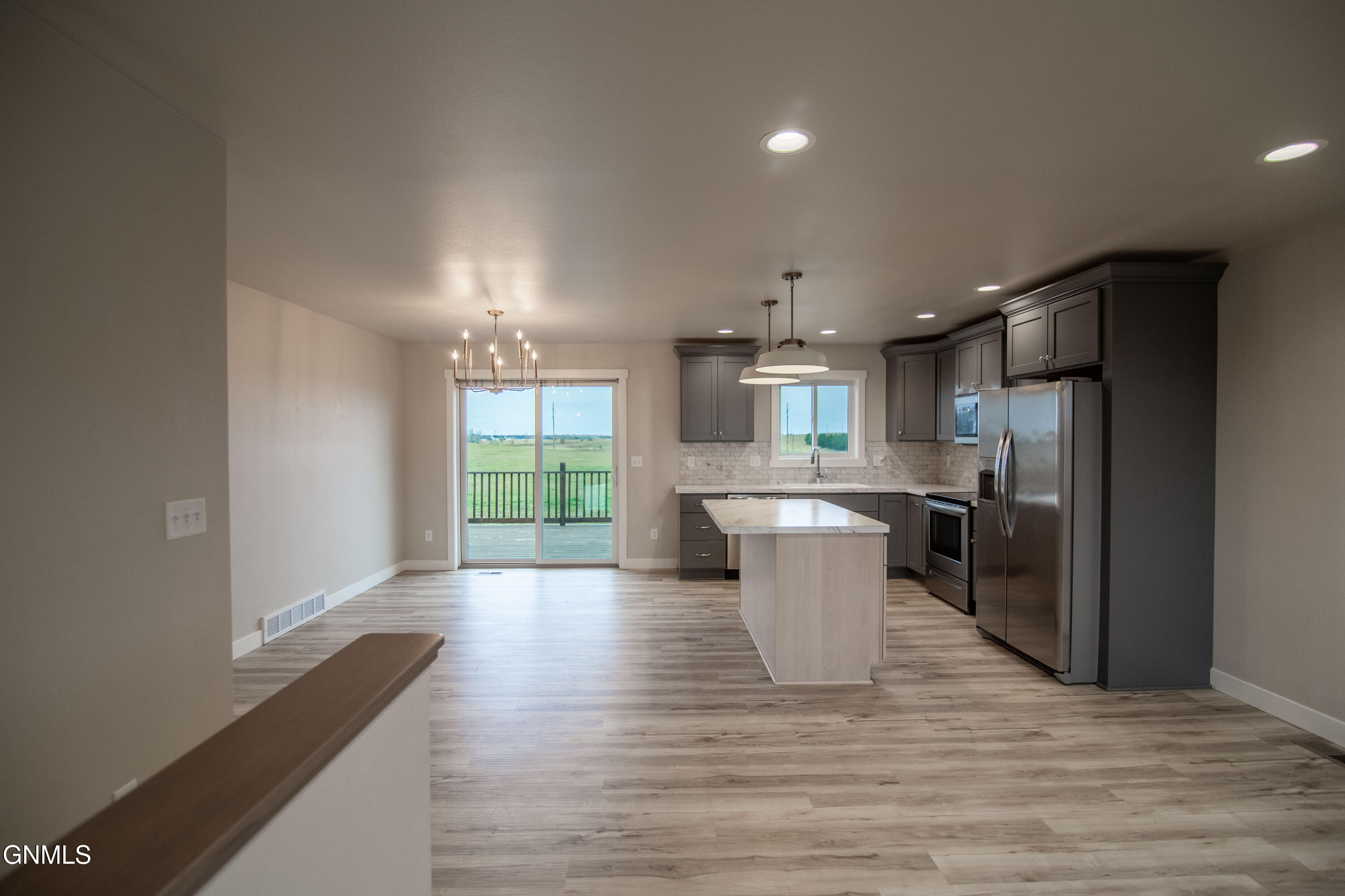 property viewer photo 10