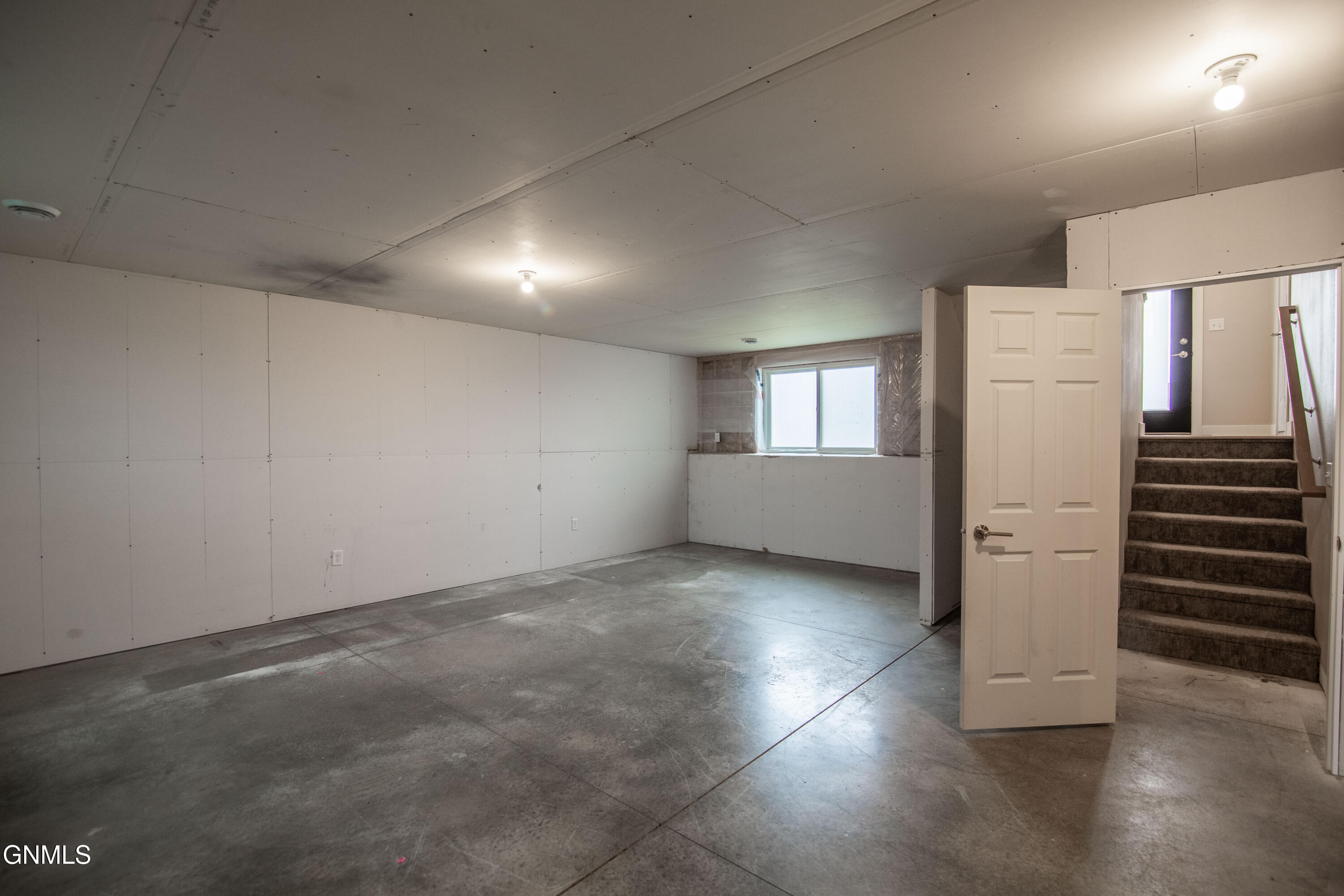 property viewer photo 22