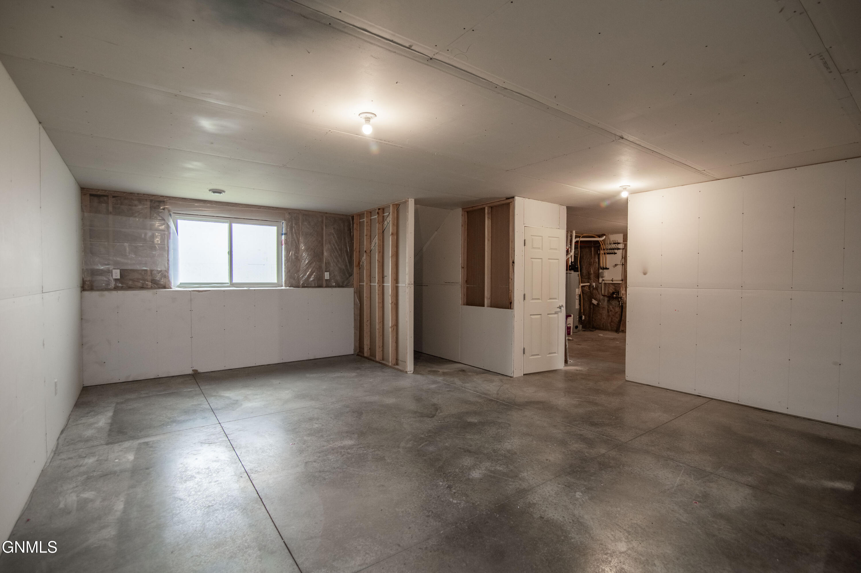 property viewer photo 24