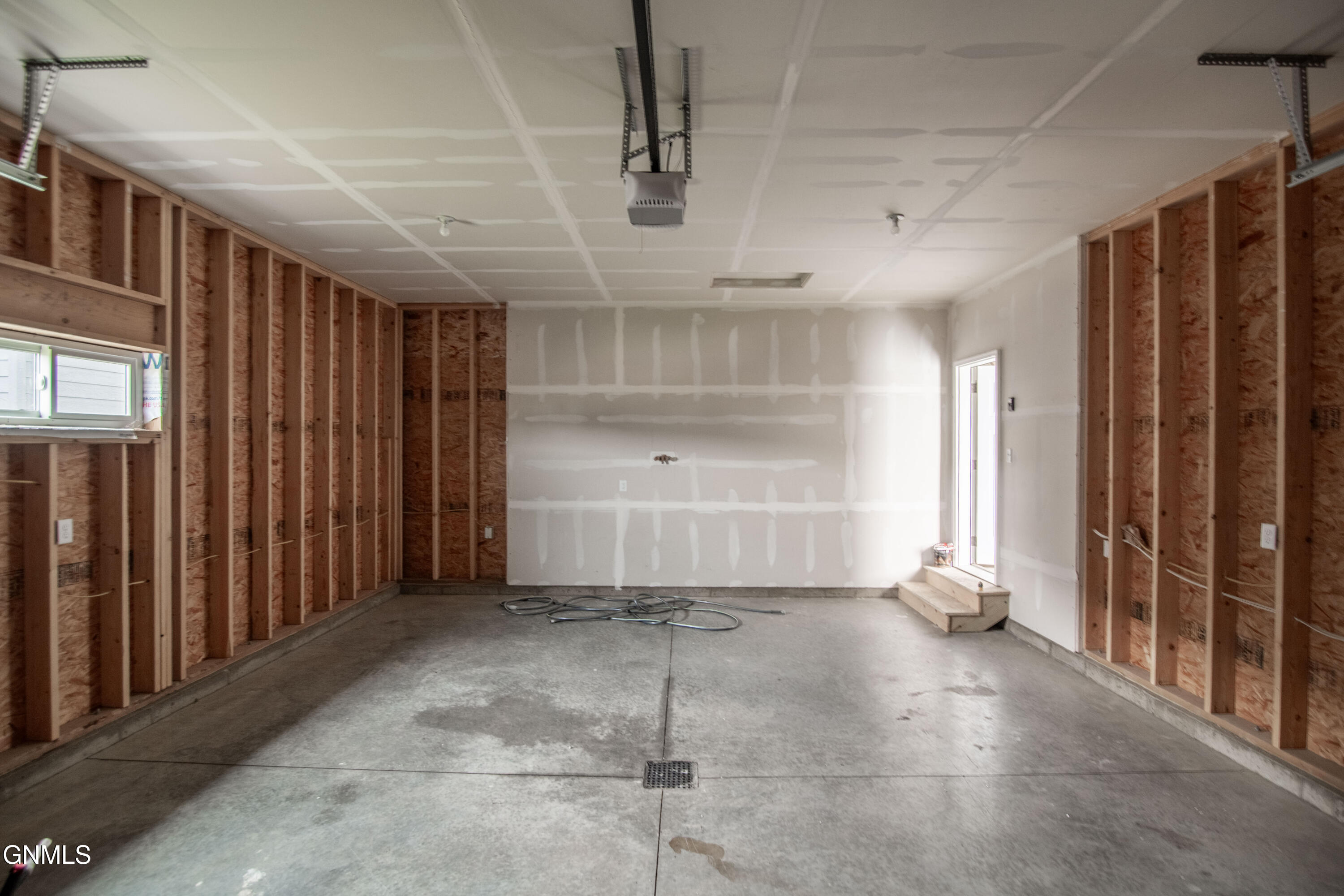 property viewer photo 28