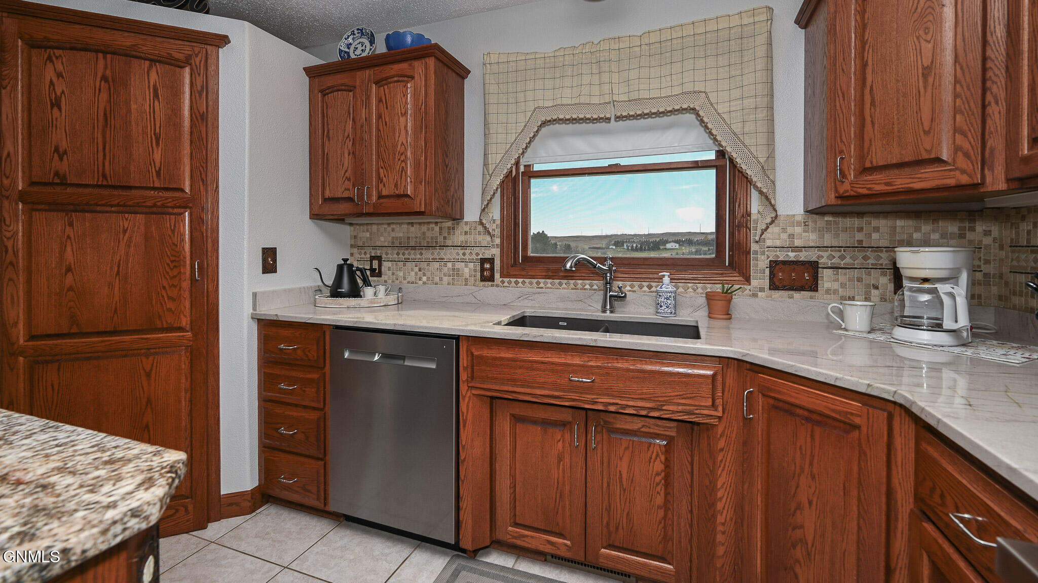 property viewer photo 11