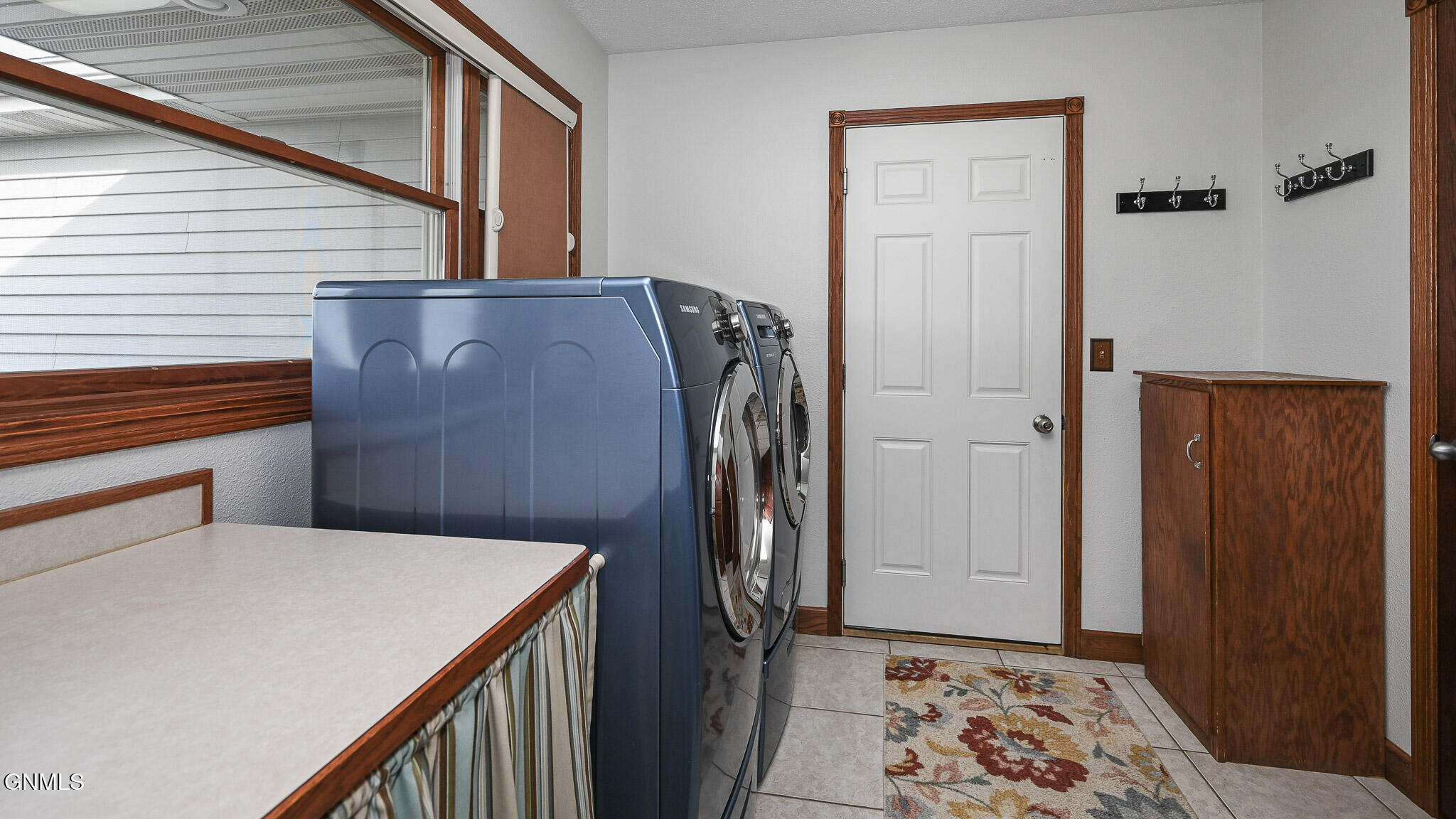 property viewer photo 26