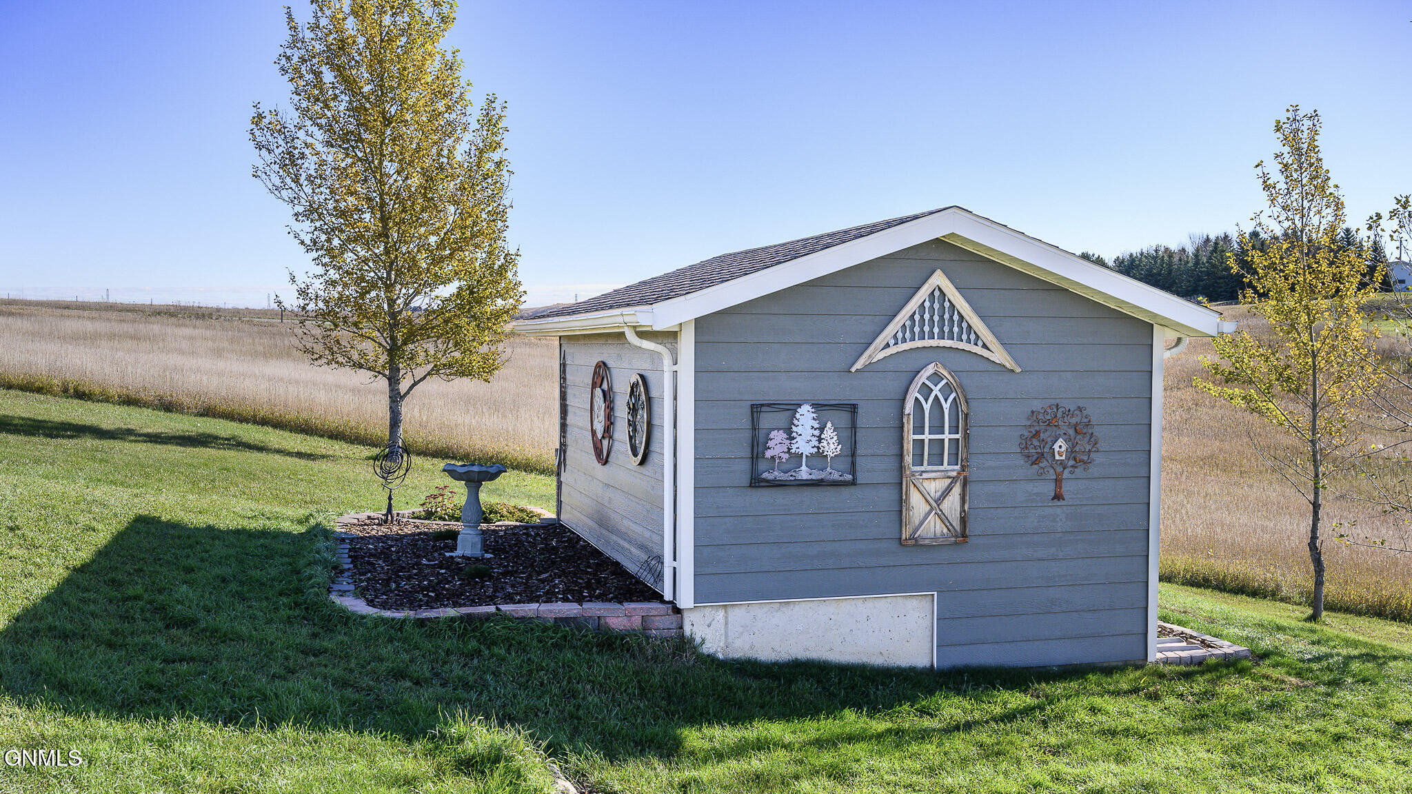 property viewer photo 7