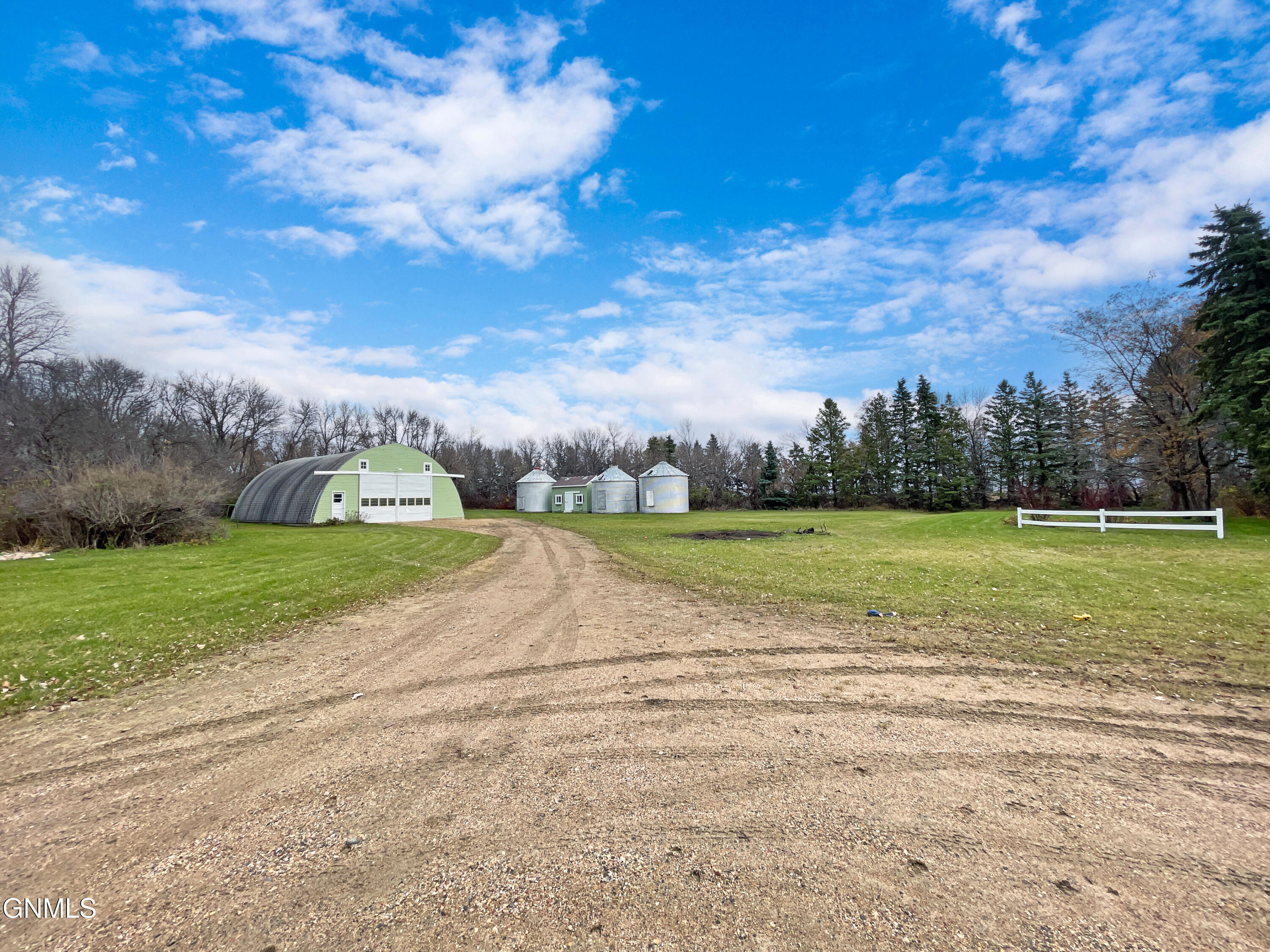 property viewer photo 41
