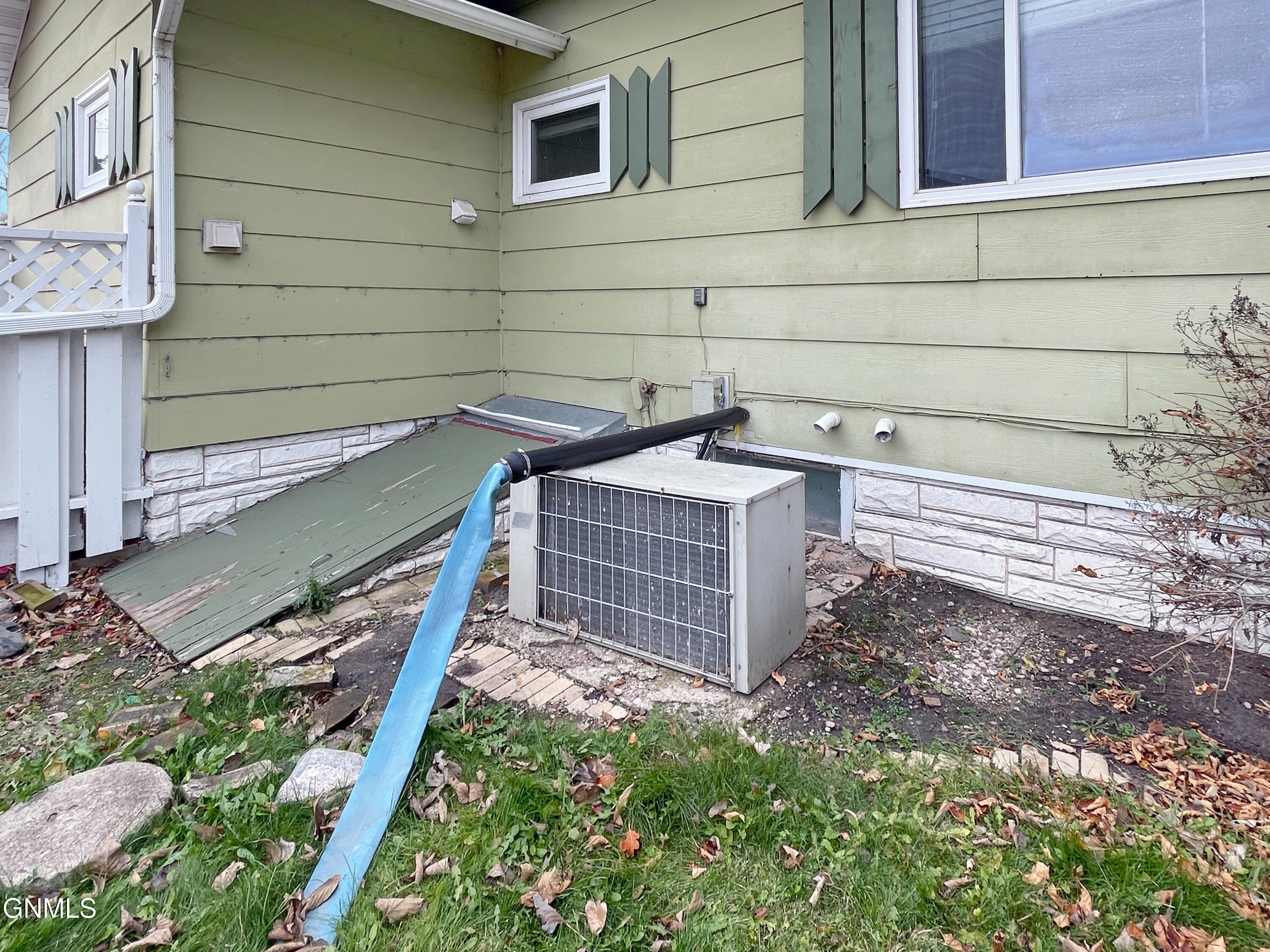 property viewer photo 48