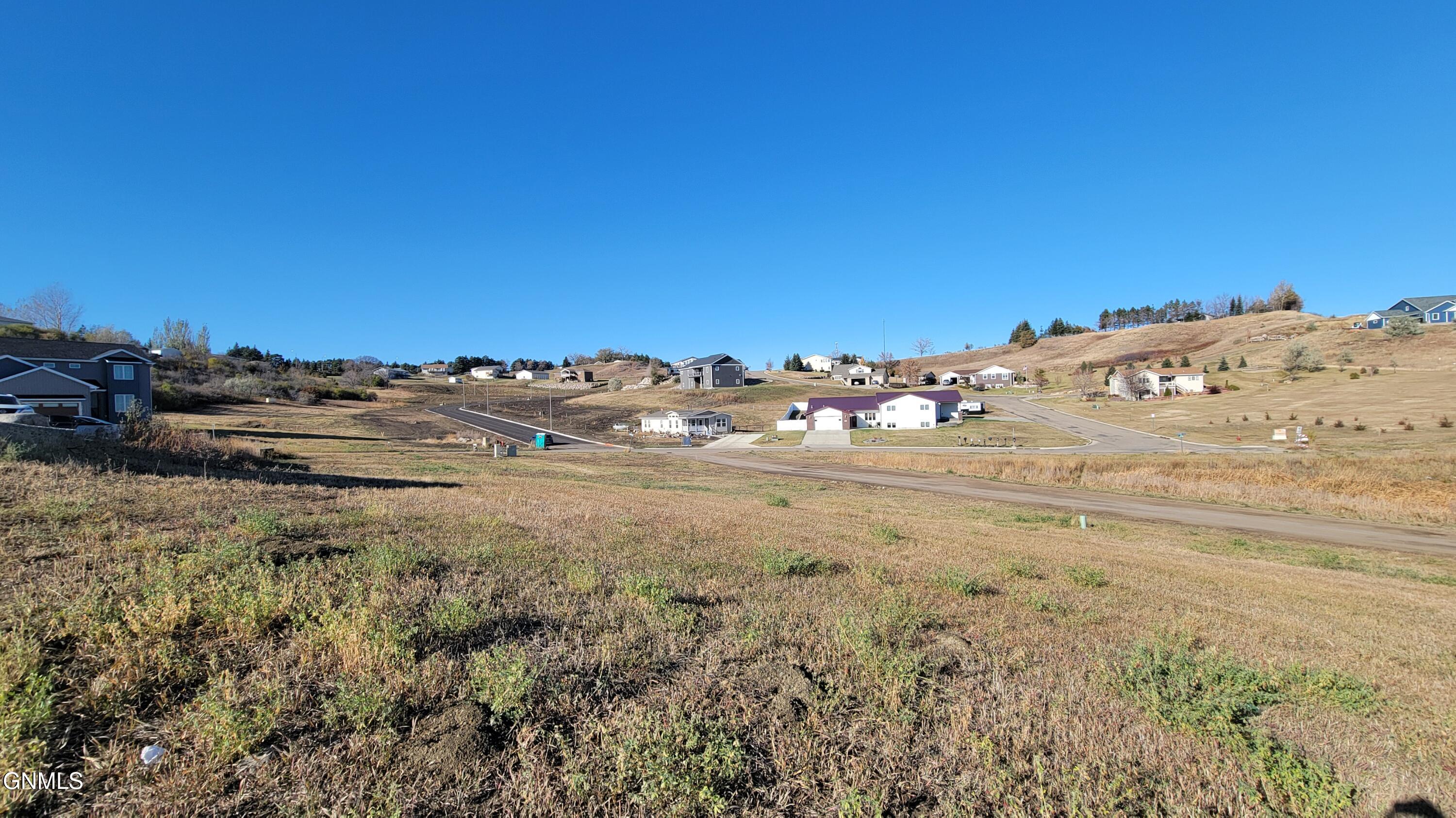 main property photo 10