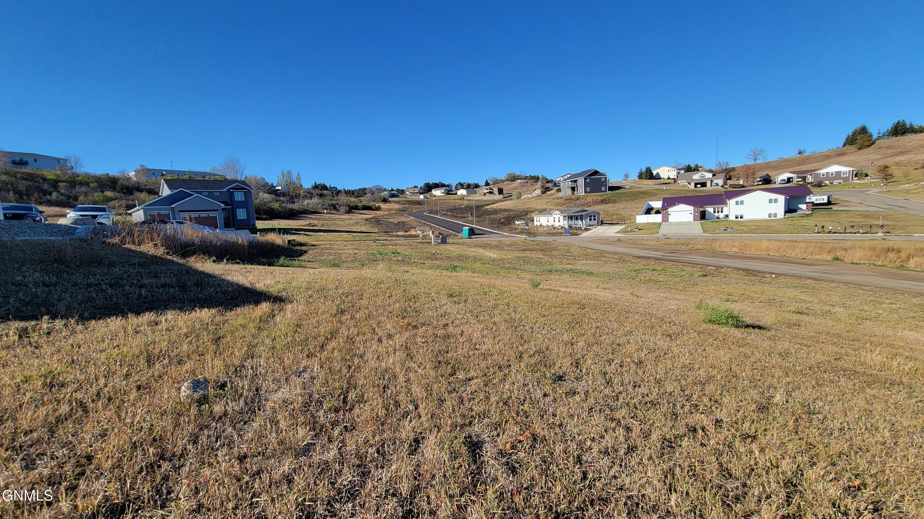 main property photo 11