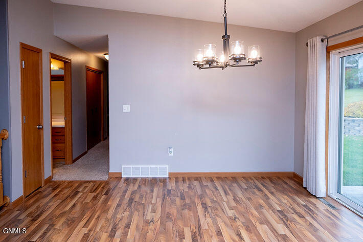 property viewer photo 16
