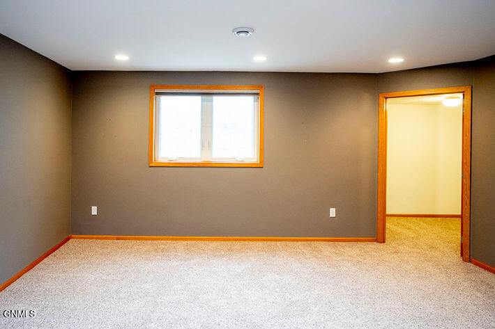 property viewer photo 35