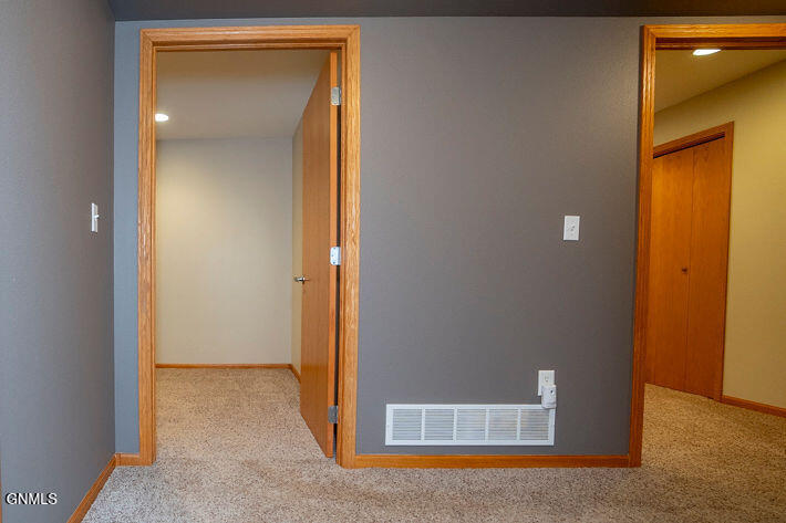 property viewer photo 36