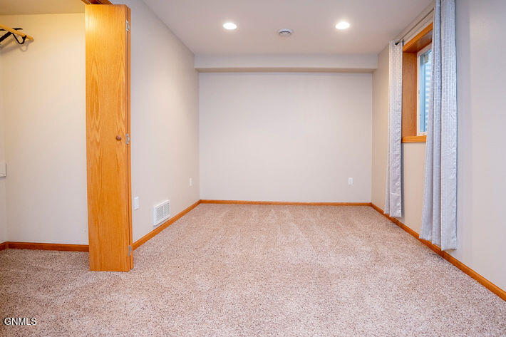 property viewer photo 40