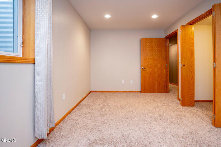 property viewer photo 42