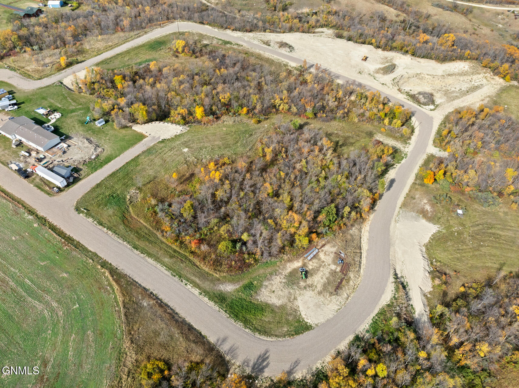 main property photo 15
