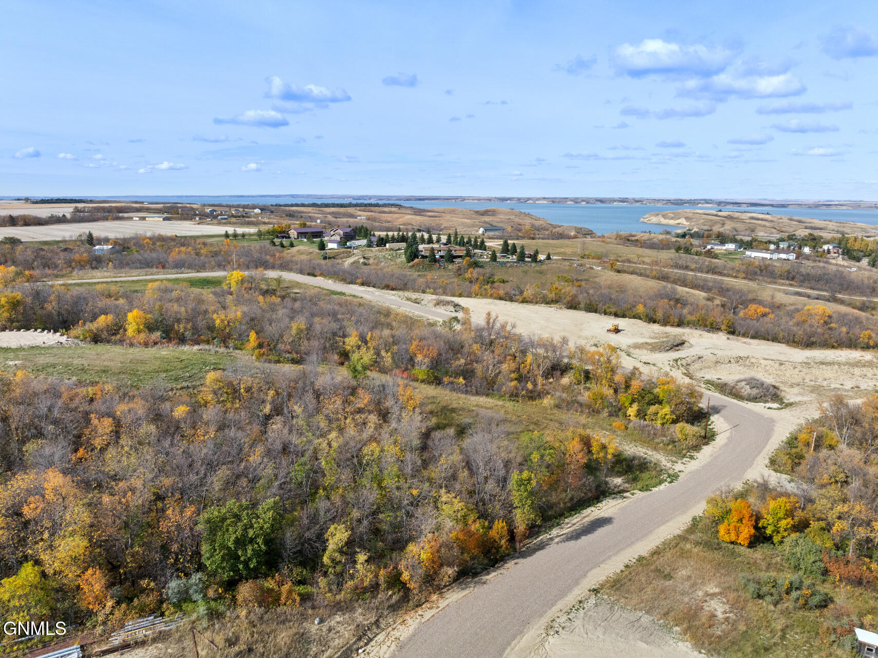 main property photo 17