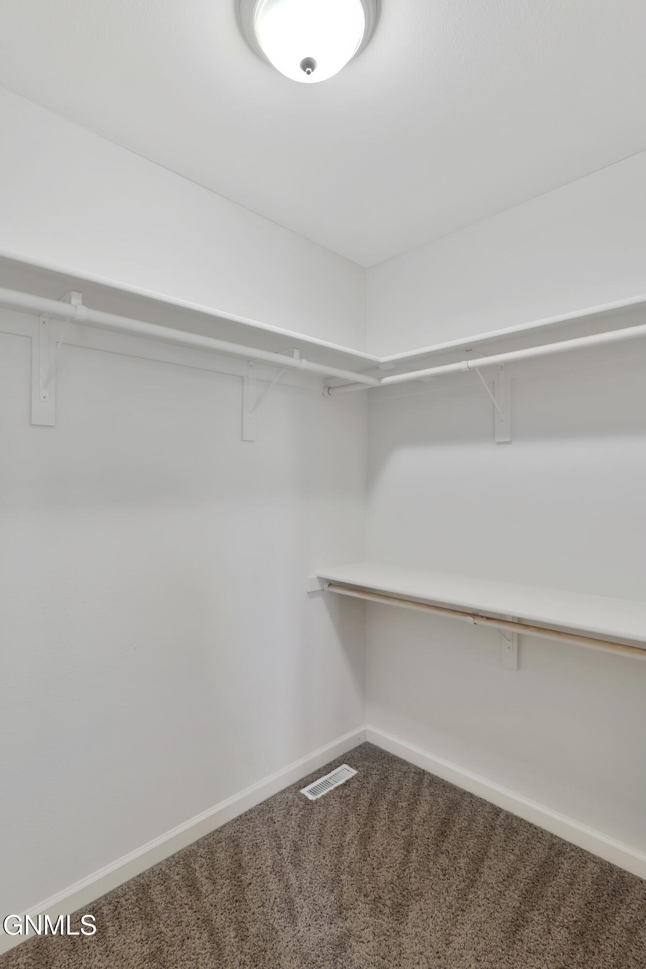 property viewer photo 12