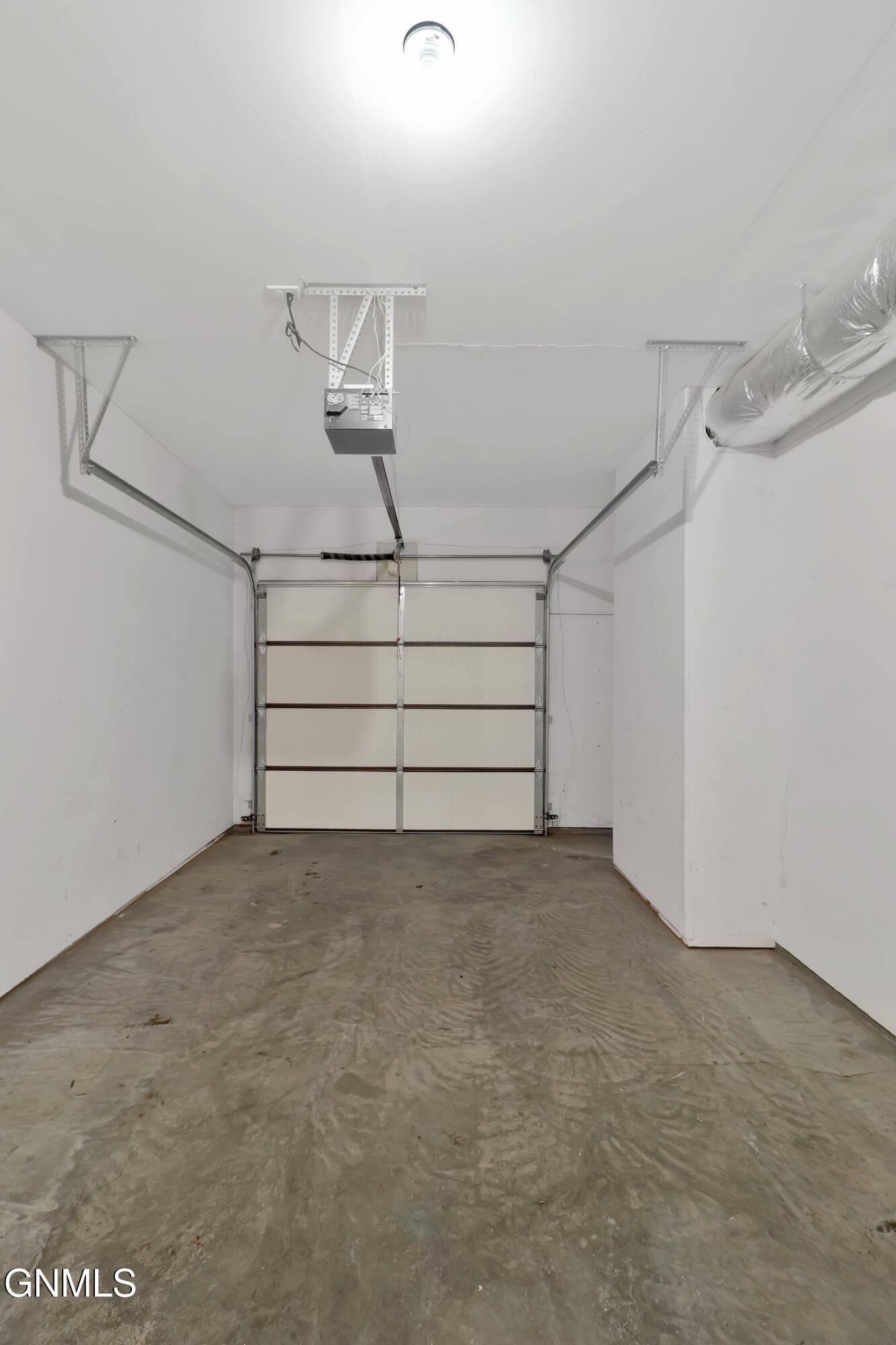 property viewer photo 18