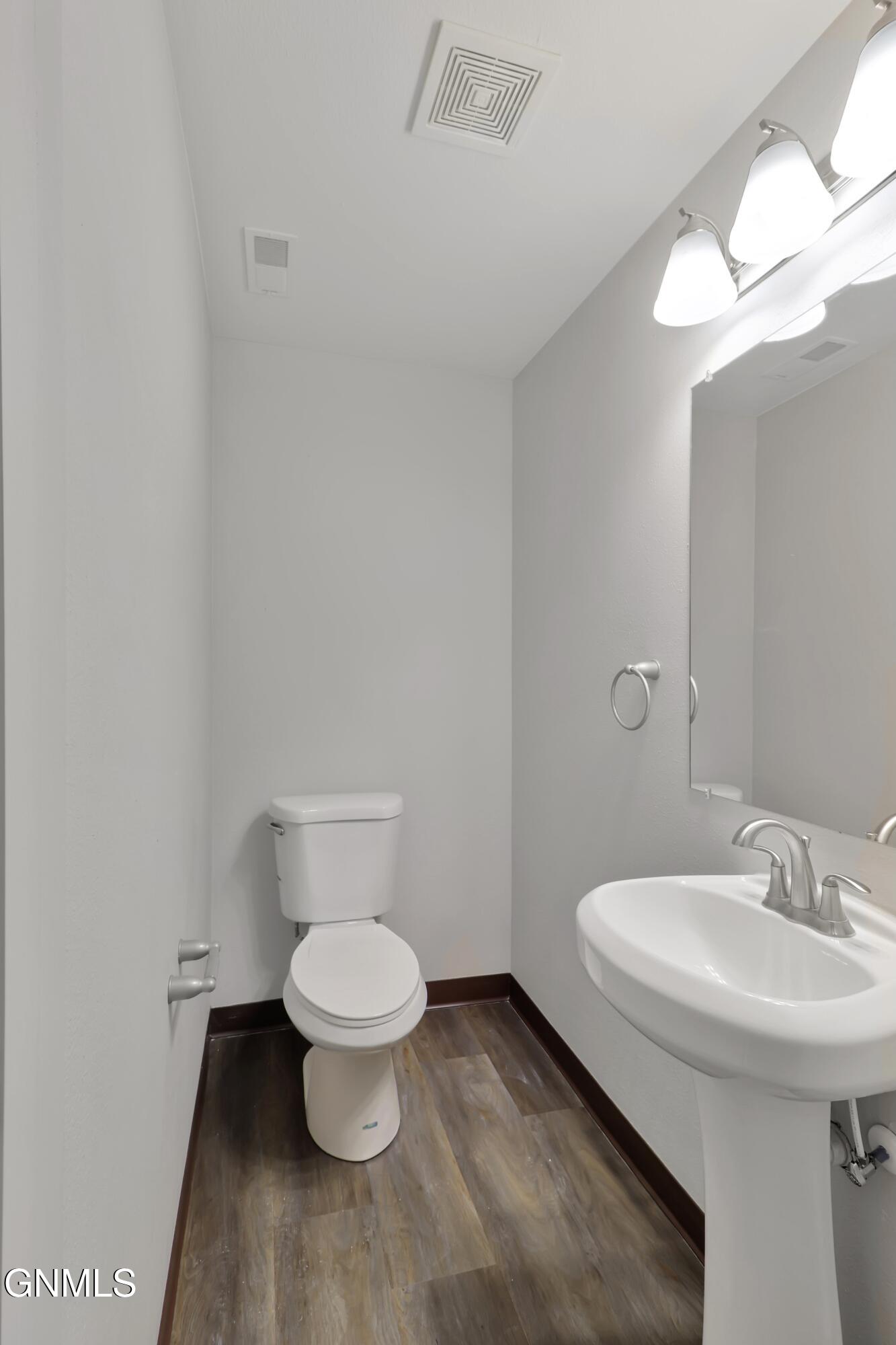 property viewer photo 7