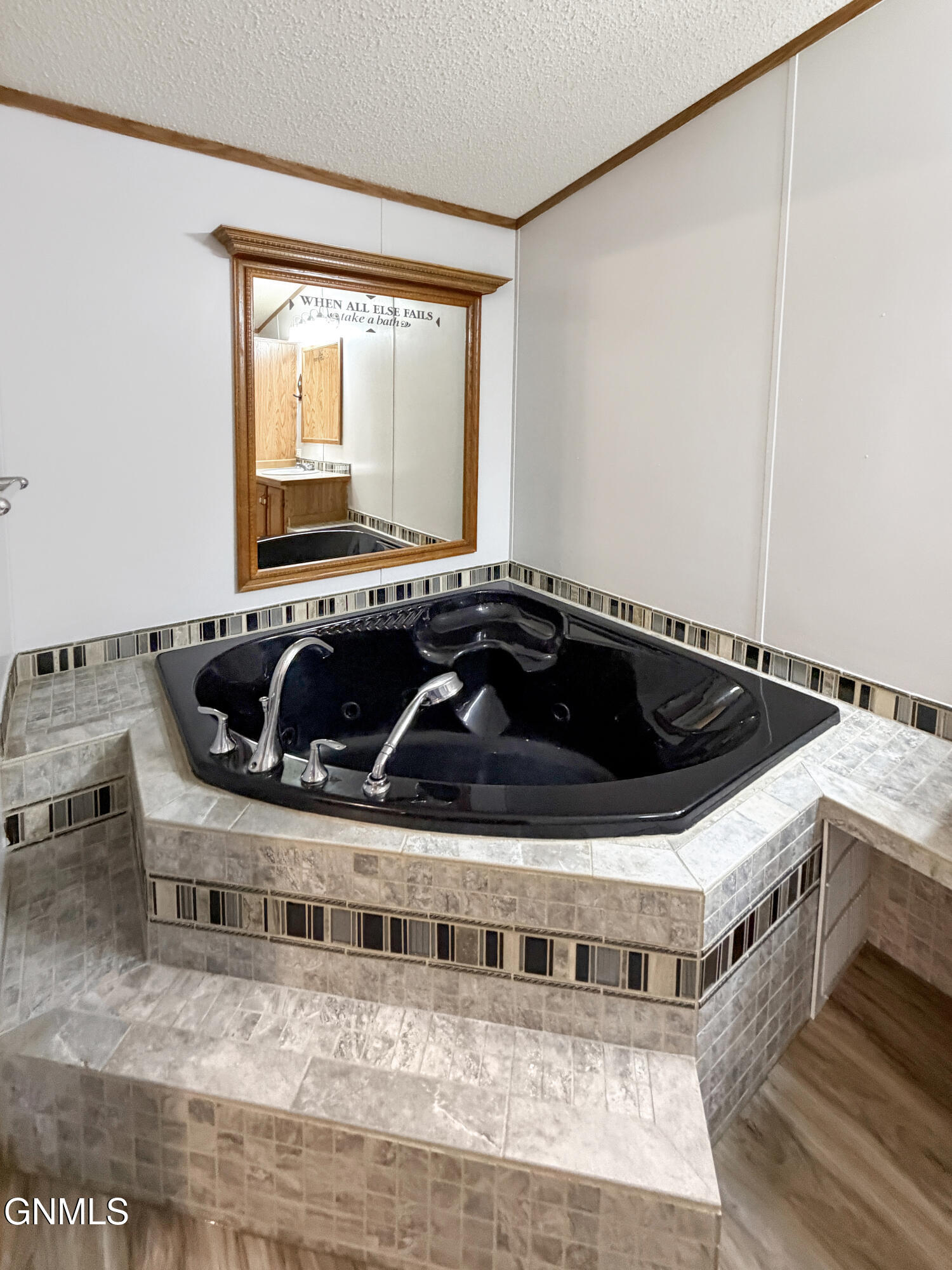 property viewer photo 11