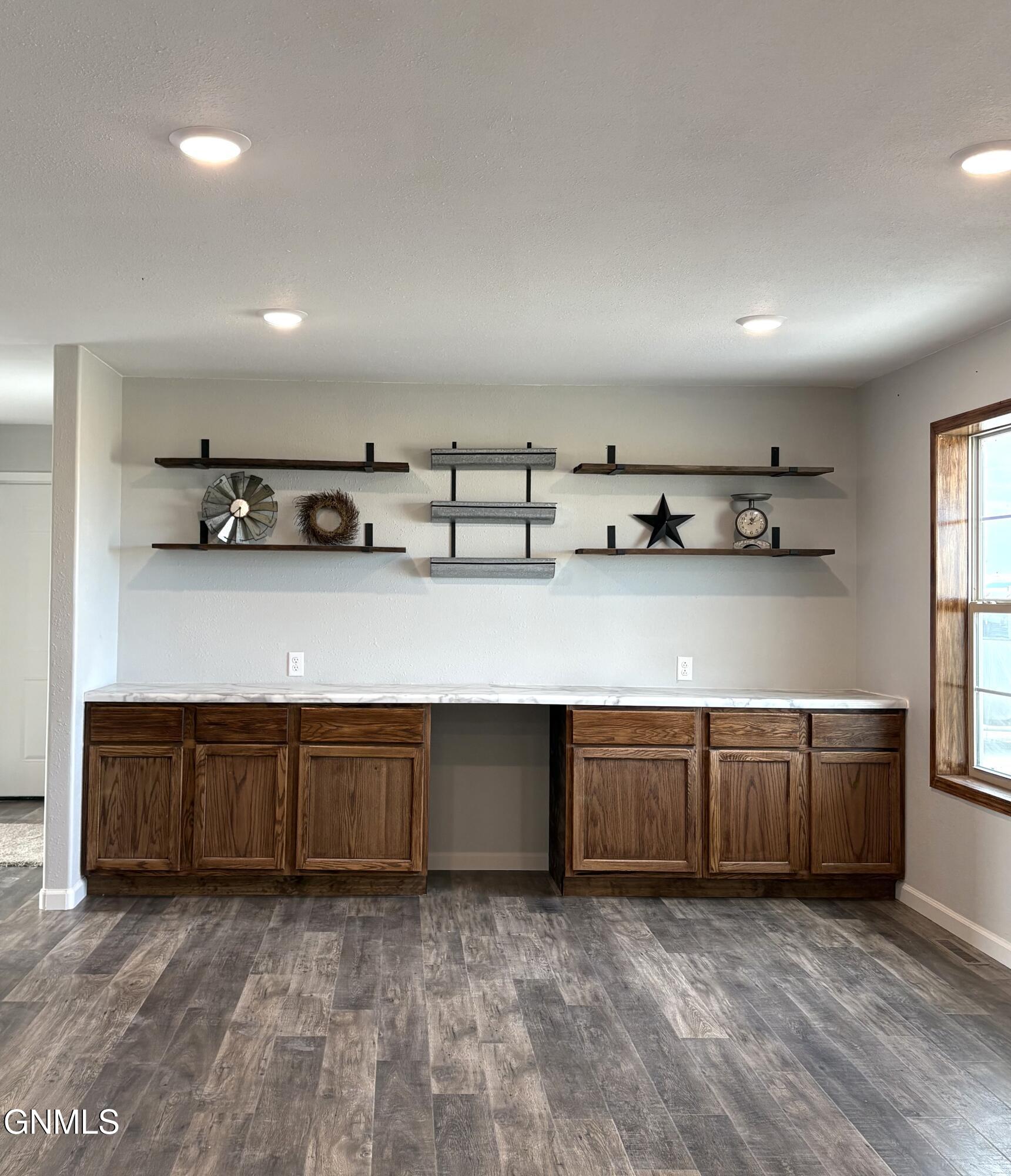 property viewer photo 13