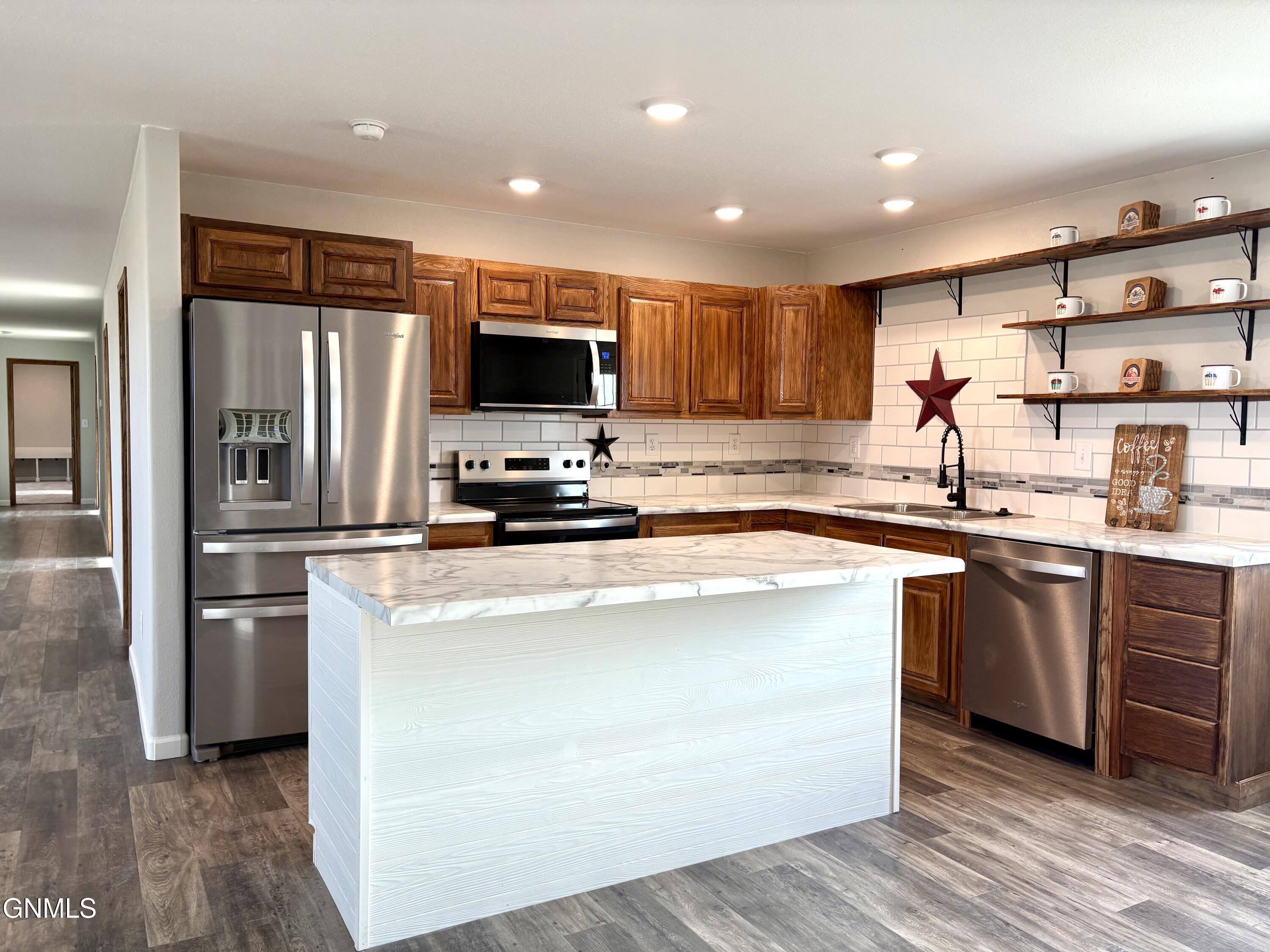 property viewer photo 22