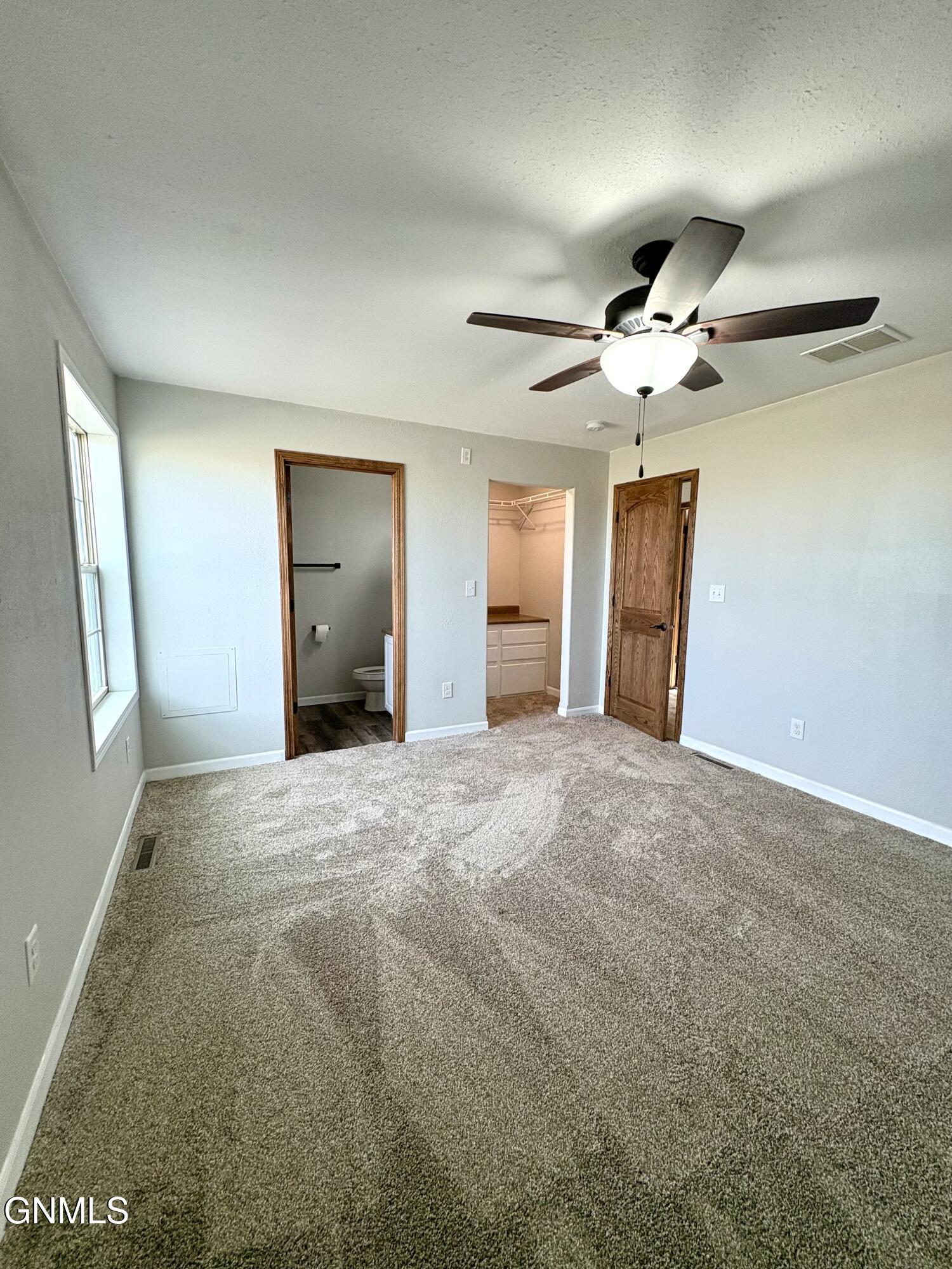 property viewer photo 37