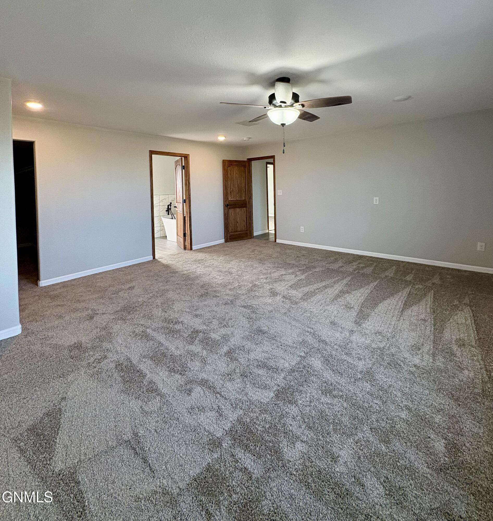 property viewer photo 42