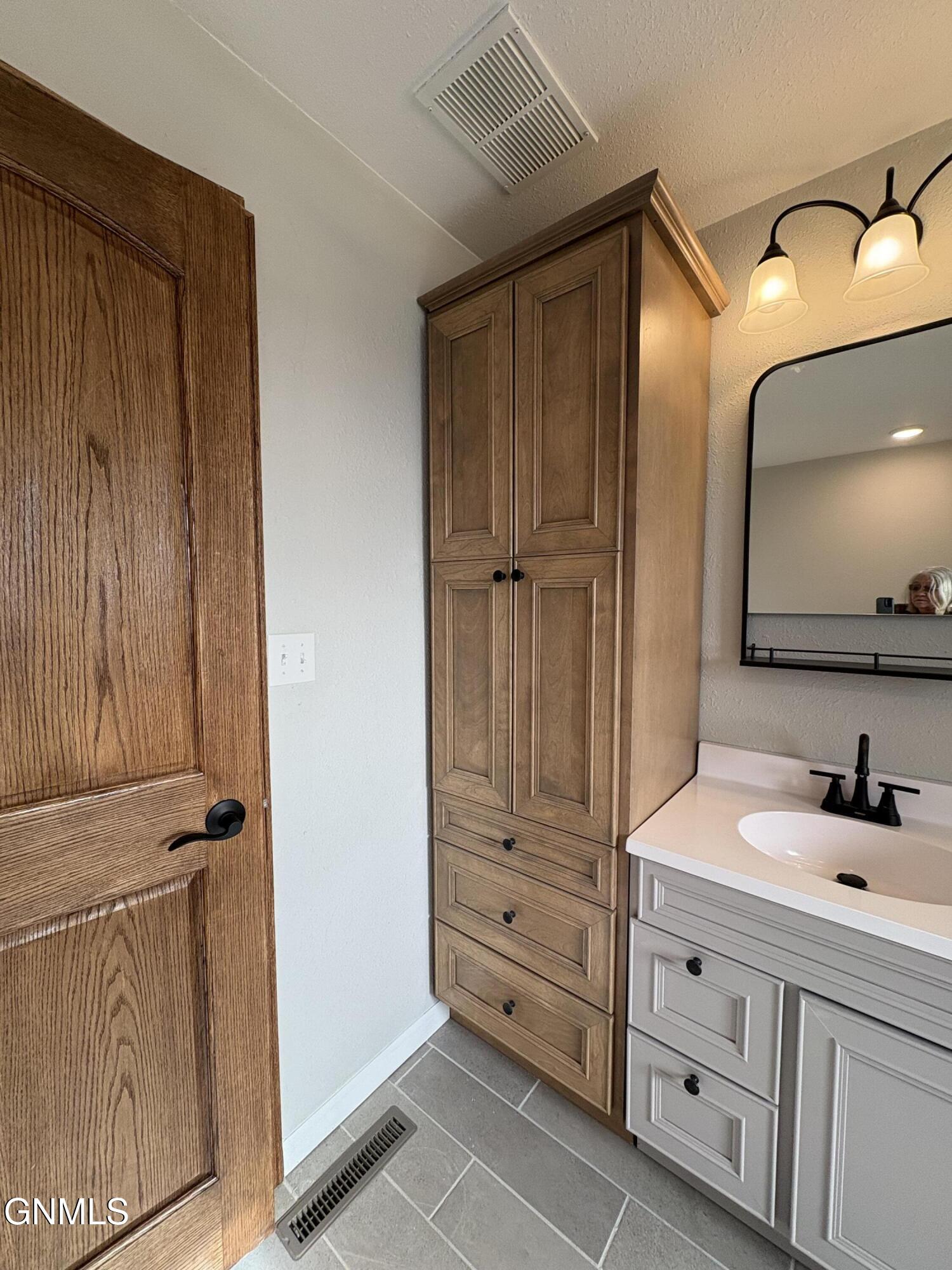 property viewer photo 51