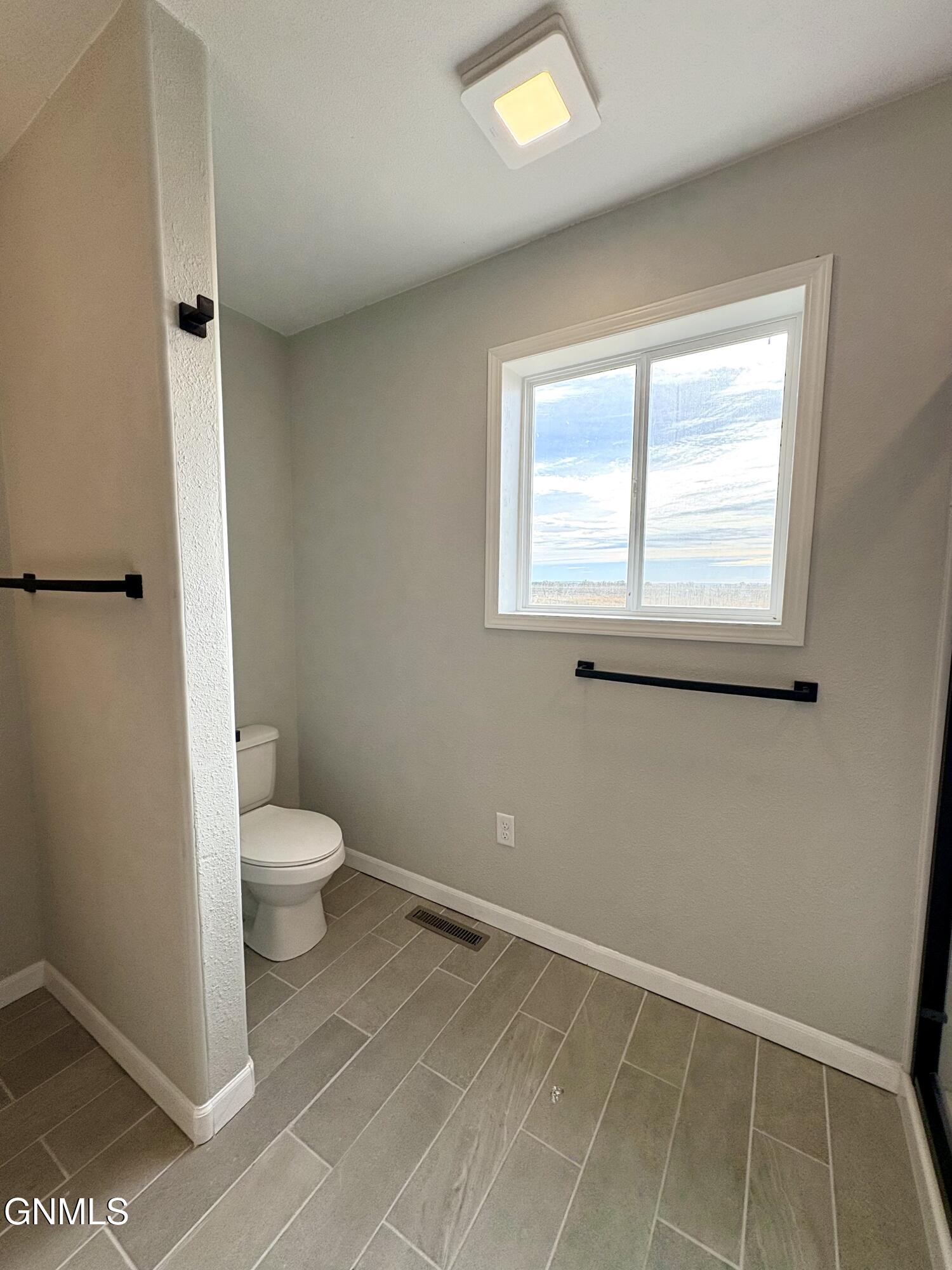 property viewer photo 53