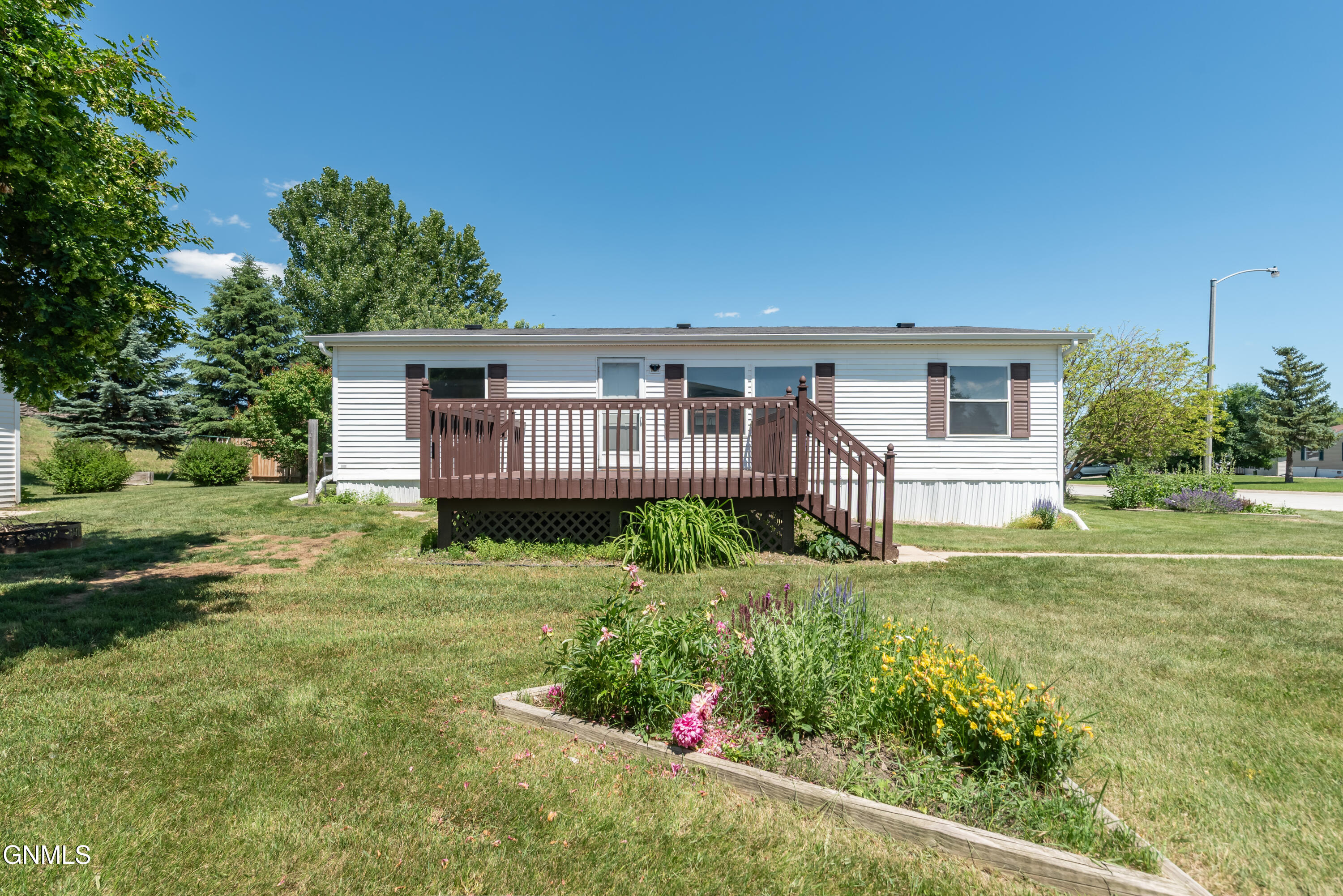 property viewer photo 2