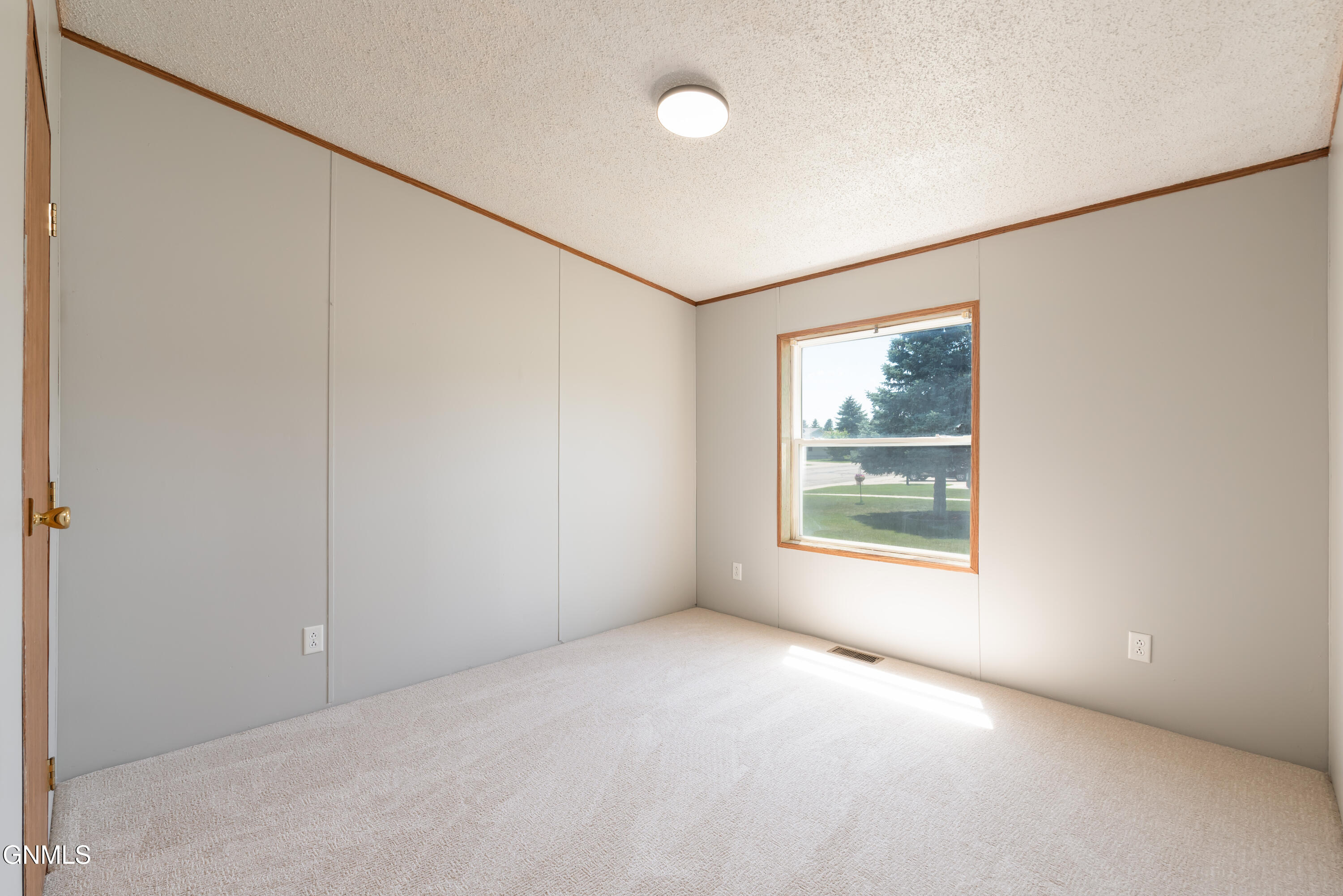property viewer photo 21