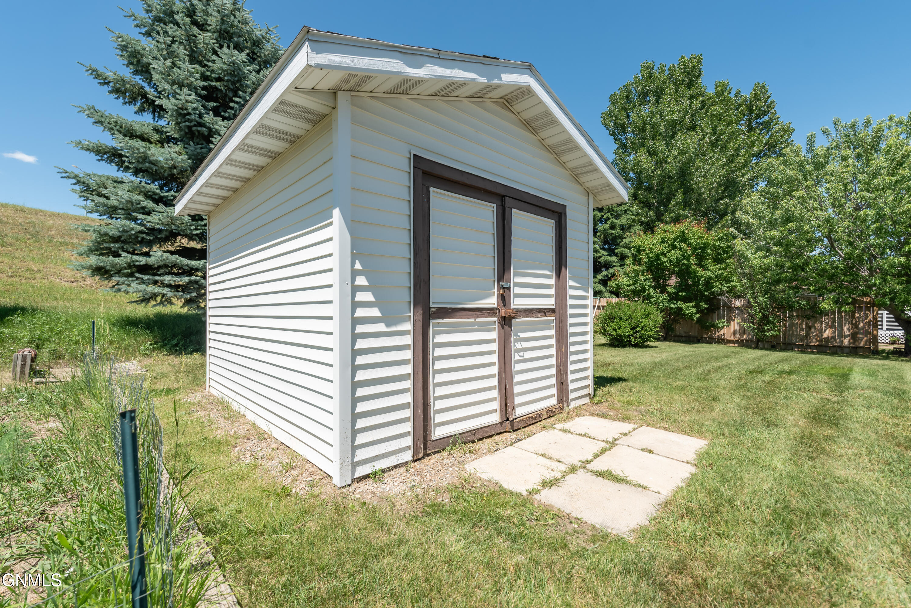 property viewer photo 22
